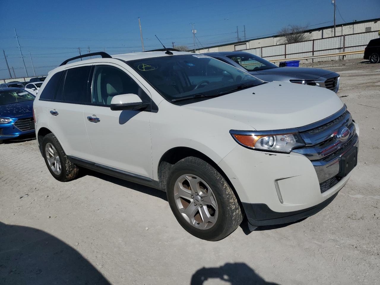 Photo 3 VIN: 2FMDK3JC0BBB44084 - FORD EDGE 