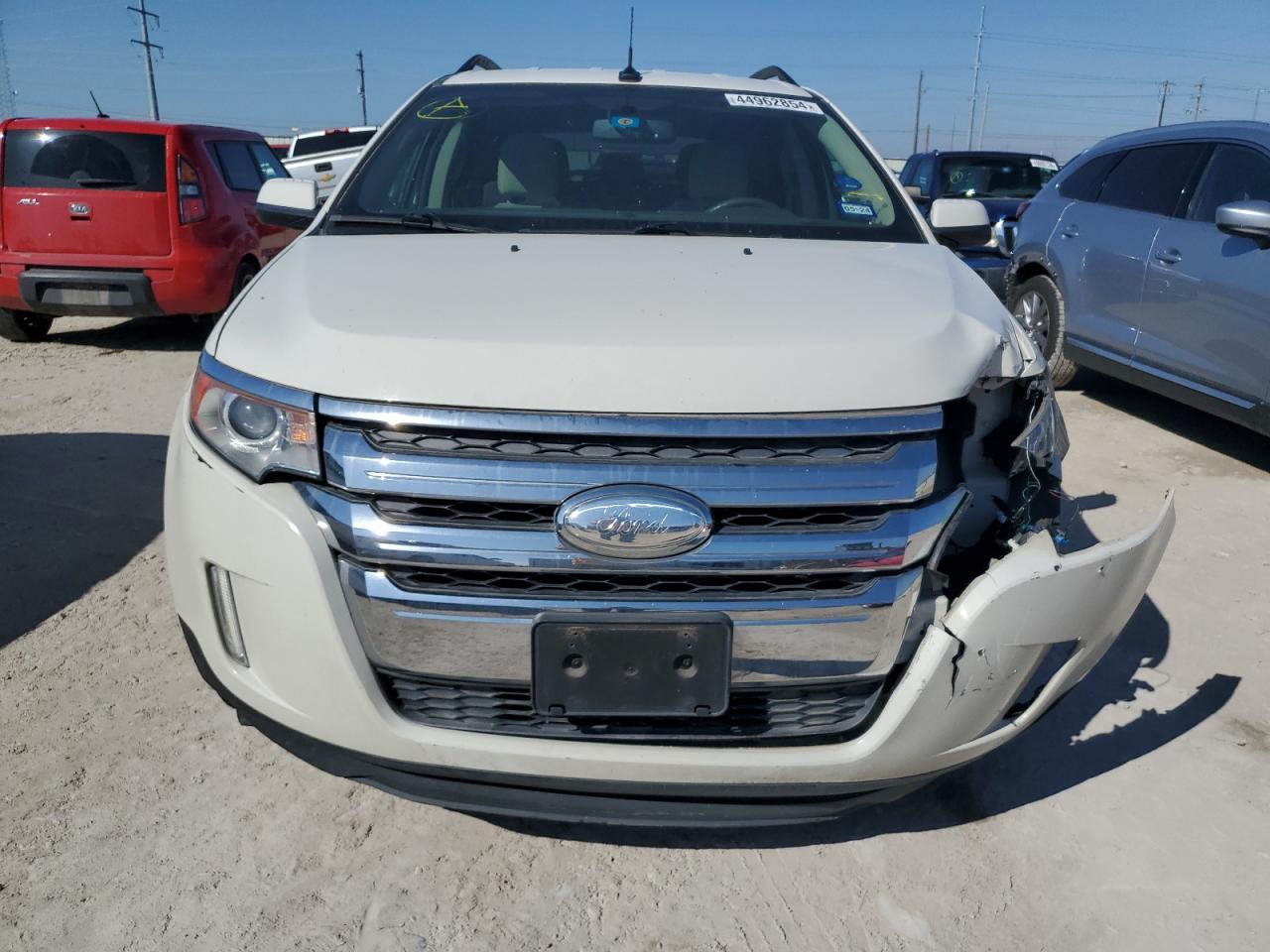 Photo 4 VIN: 2FMDK3JC0BBB44084 - FORD EDGE 