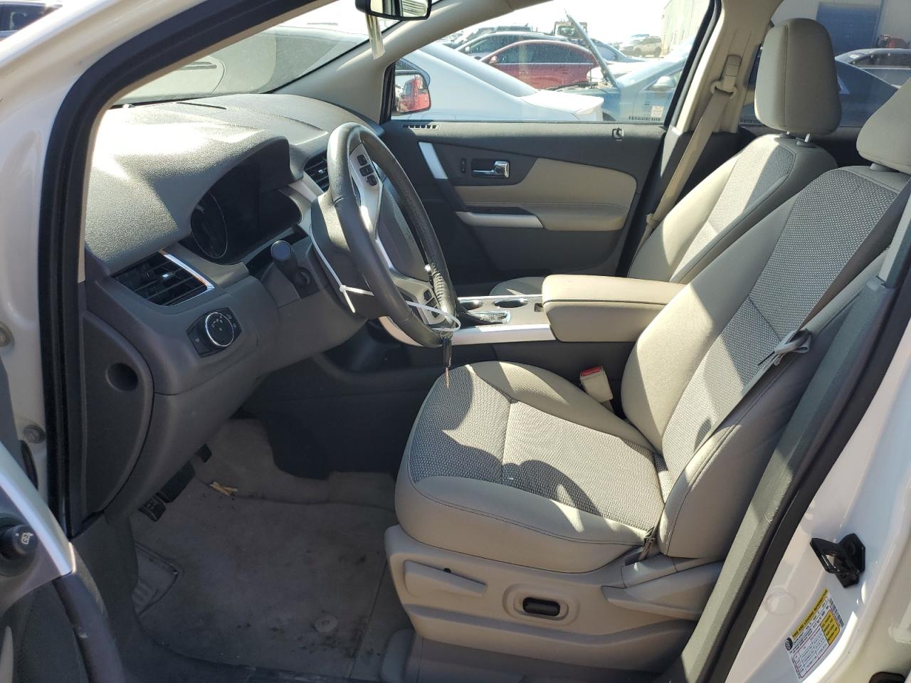 Photo 6 VIN: 2FMDK3JC0BBB44084 - FORD EDGE 