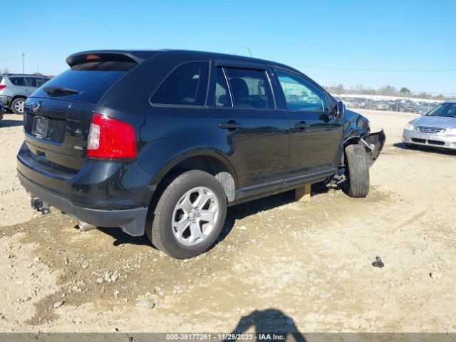 Photo 3 VIN: 2FMDK3JC0DBE30682 - FORD EDGE 