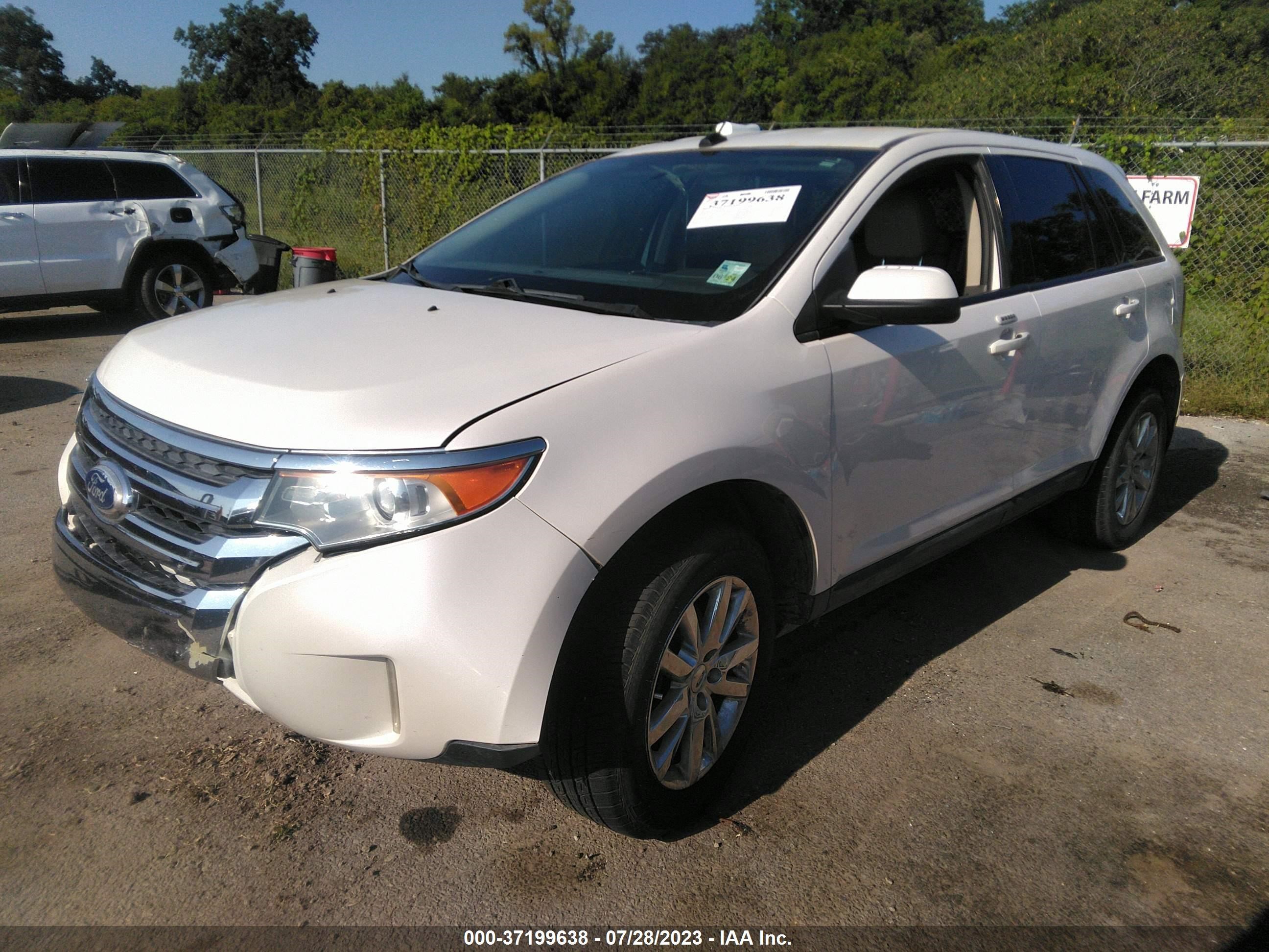 Photo 1 VIN: 2FMDK3JC2EBB27887 - FORD EDGE 