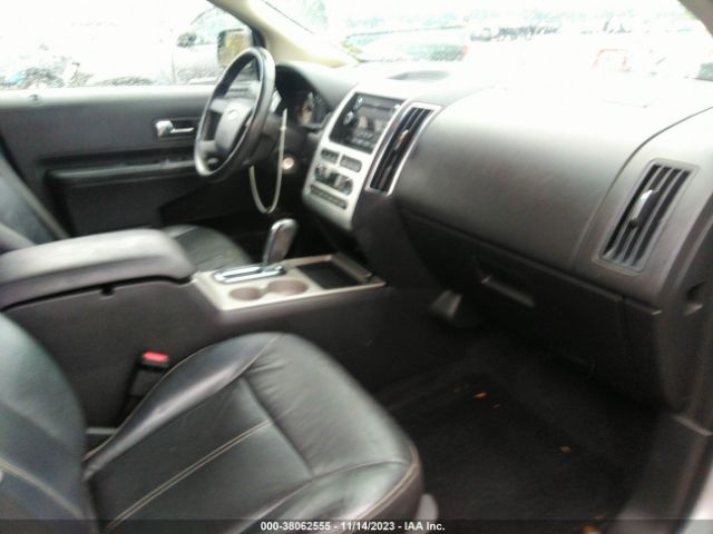 Photo 4 VIN: 2FMDK3JC3ABB41095 - FORD EDGE 