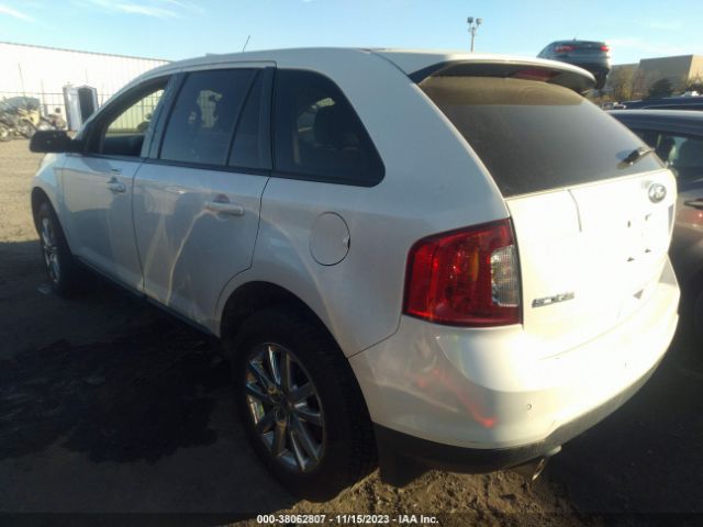 Photo 2 VIN: 2FMDK3JC3DBC06242 - FORD EDGE 