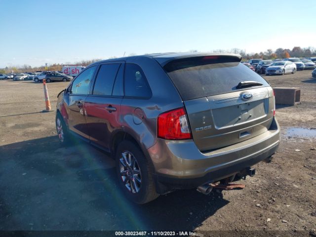 Photo 2 VIN: 2FMDK3JC3DBC45199 - FORD EDGE 