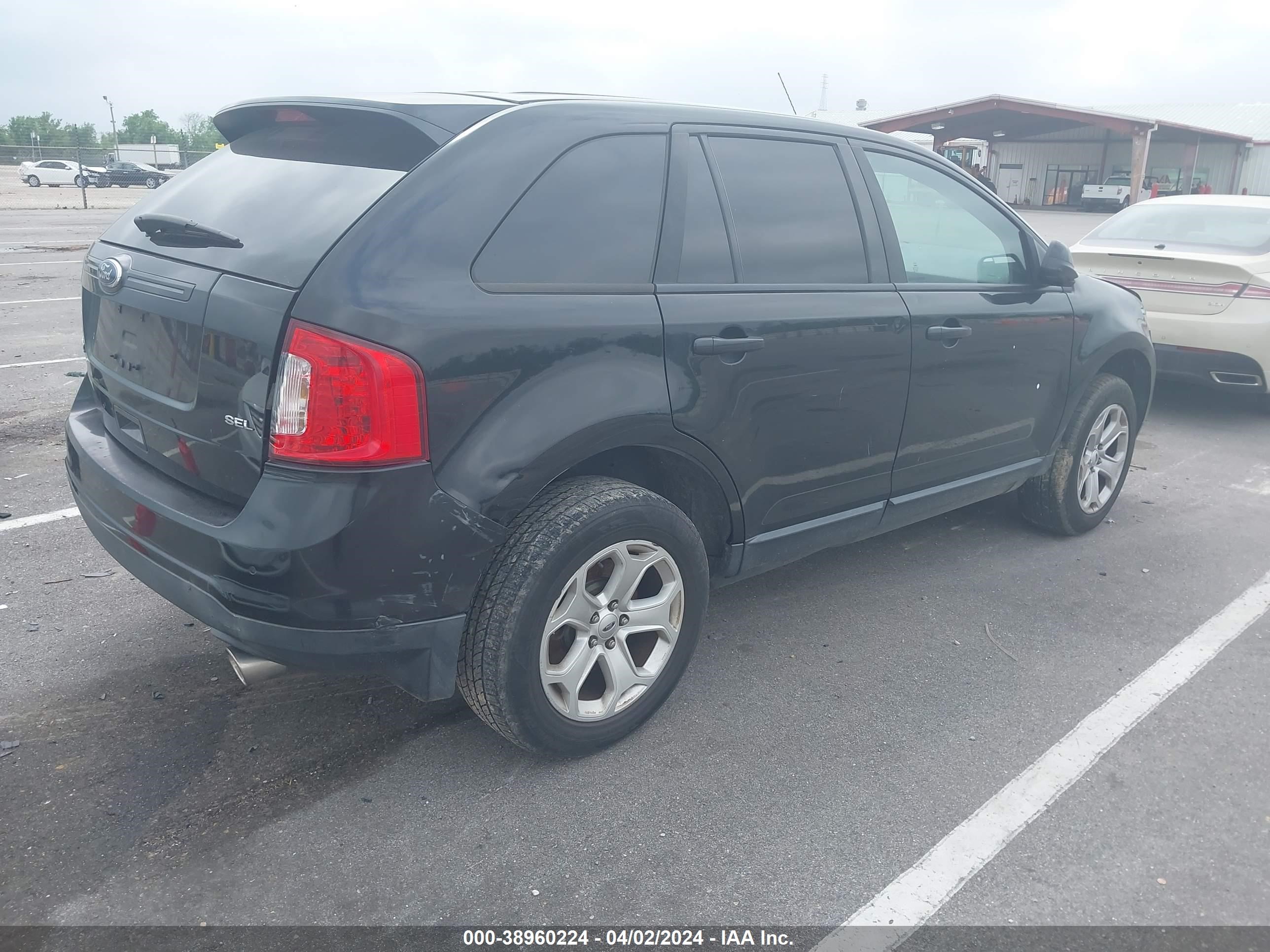 Photo 3 VIN: 2FMDK3JC4CBA56334 - FORD EDGE 