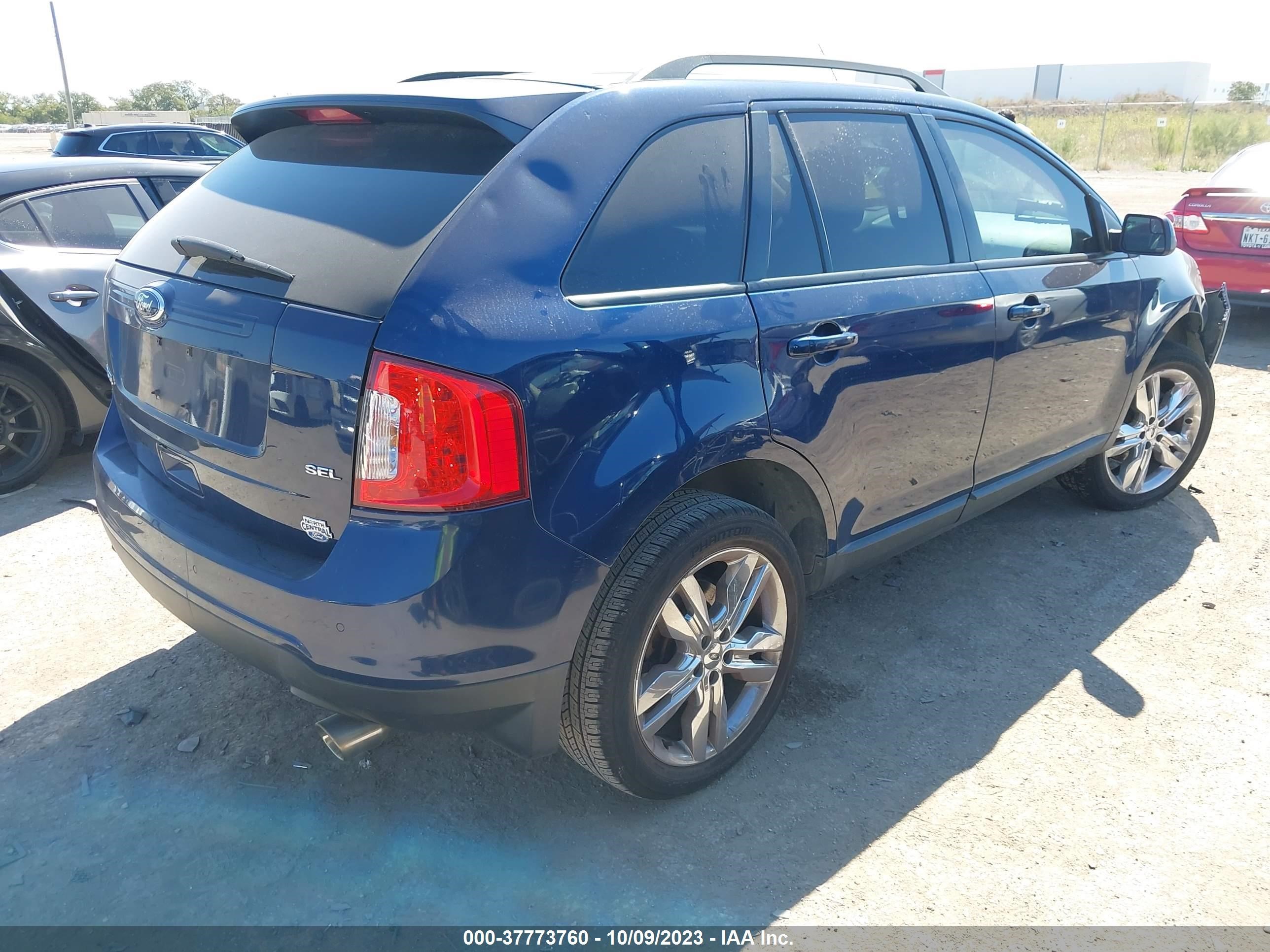 Photo 3 VIN: 2FMDK3JC4CBA80276 - FORD EDGE 