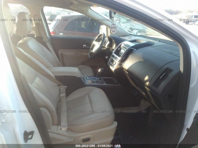 Photo 4 VIN: 2FMDK3JC5ABB72283 - FORD EDGE 