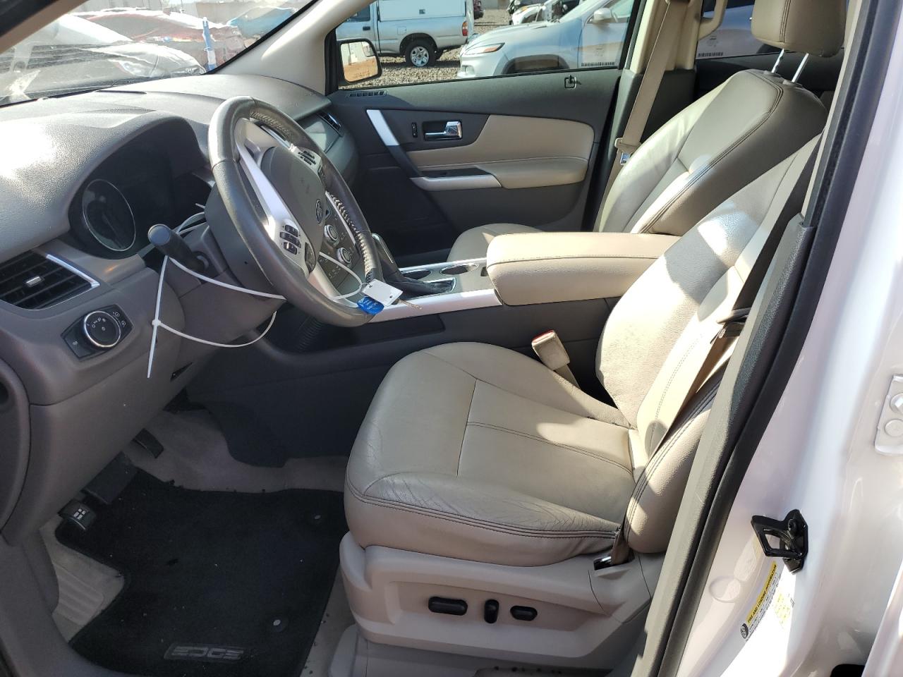 Photo 6 VIN: 2FMDK3JC5BBB11436 - FORD EDGE 