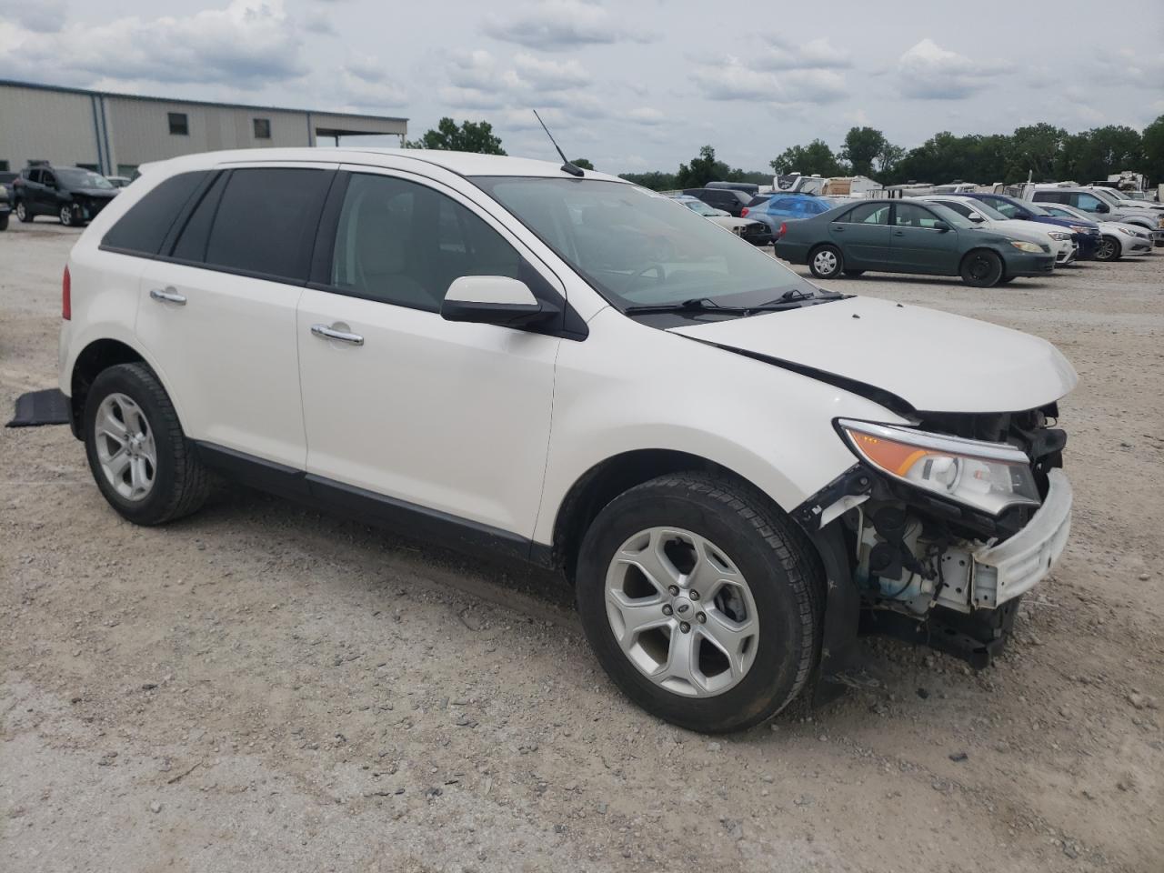 Photo 3 VIN: 2FMDK3JC5BBB38667 - FORD EDGE 