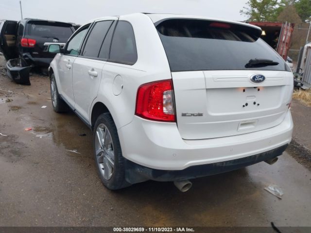 Photo 2 VIN: 2FMDK3JC5DBC30221 - FORD EDGE 