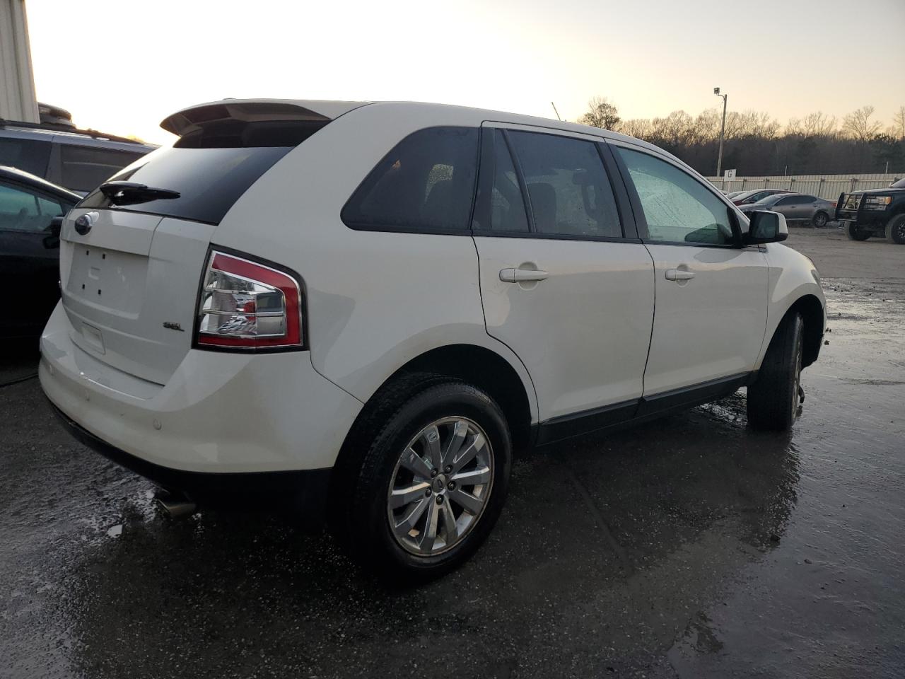 Photo 2 VIN: 2FMDK3JC6ABA47650 - FORD EDGE 