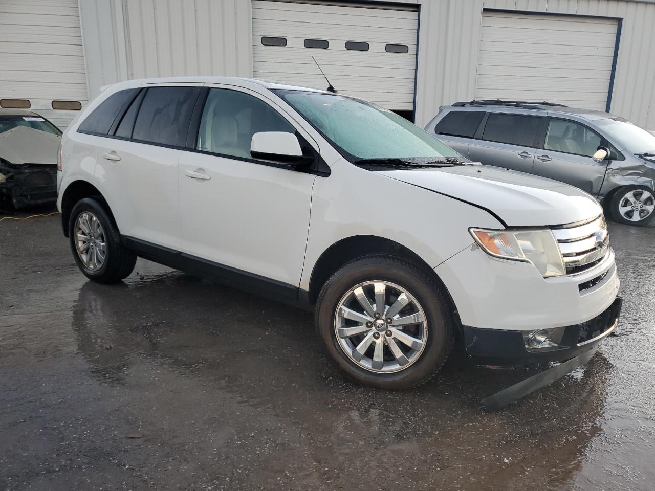 Photo 3 VIN: 2FMDK3JC6ABA47650 - FORD EDGE 