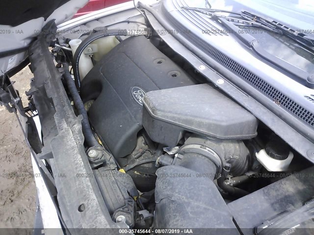 Photo 9 VIN: 2FMDK3JC7BBA83980 - FORD EDGE 