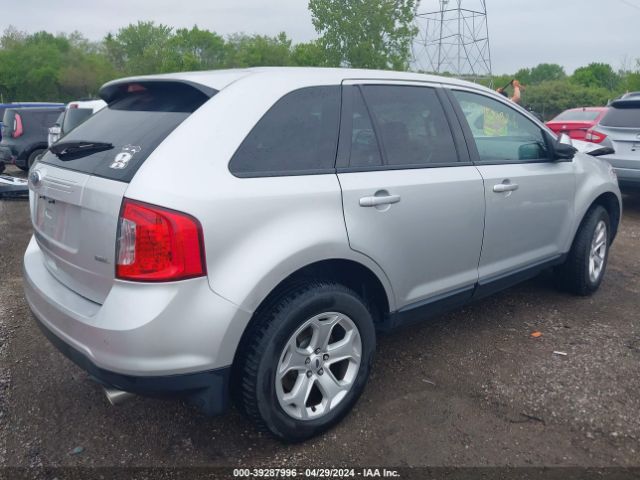 Photo 3 VIN: 2FMDK3JC7CBA05104 - FORD EDGE 