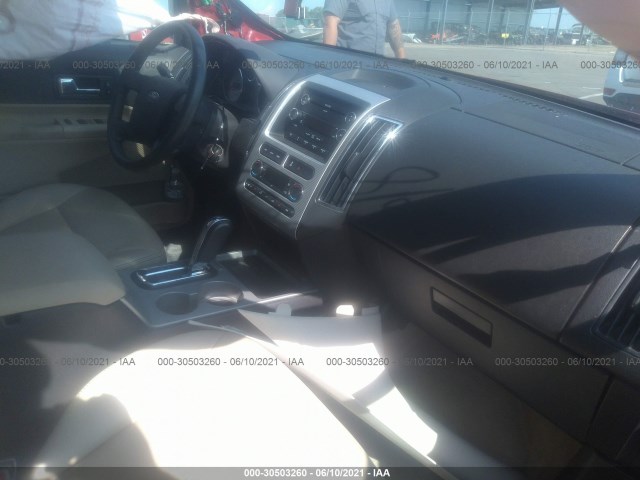 Photo 4 VIN: 2FMDK3JC8ABA37346 - FORD EDGE 