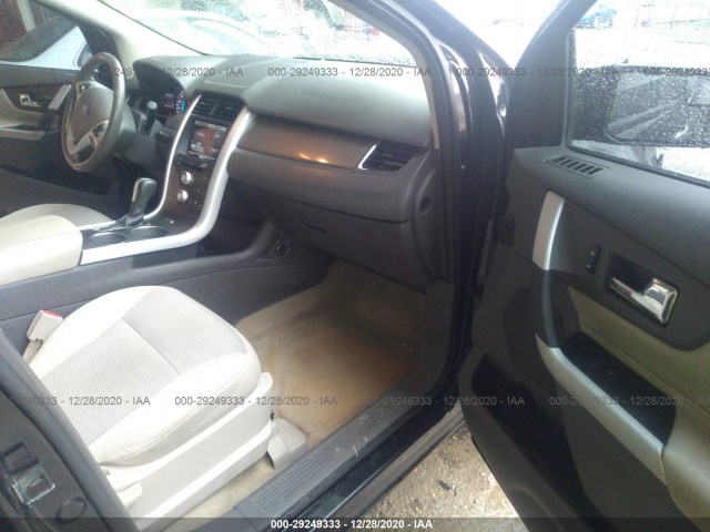 Photo 4 VIN: 2FMDK3JC8BBB53051 - FORD EDGE 