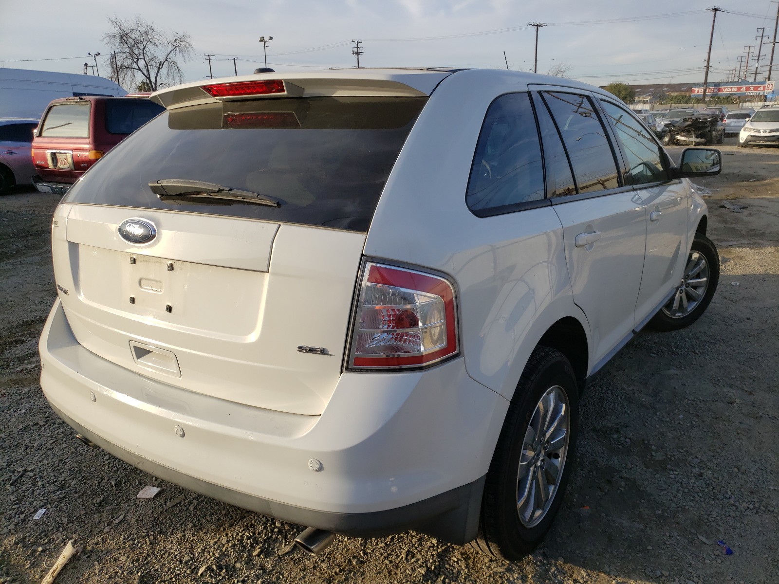 Photo 3 VIN: 2FMDK3JC9ABA65186 - FORD EDGE 