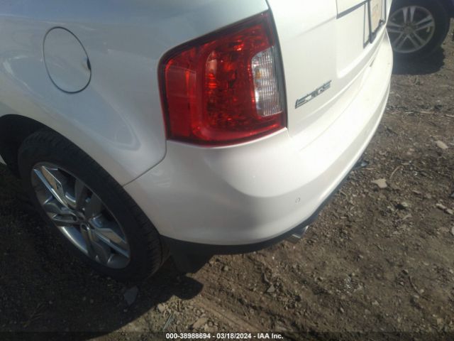 Photo 5 VIN: 2FMDK3JC9EBA24076 - FORD EDGE 