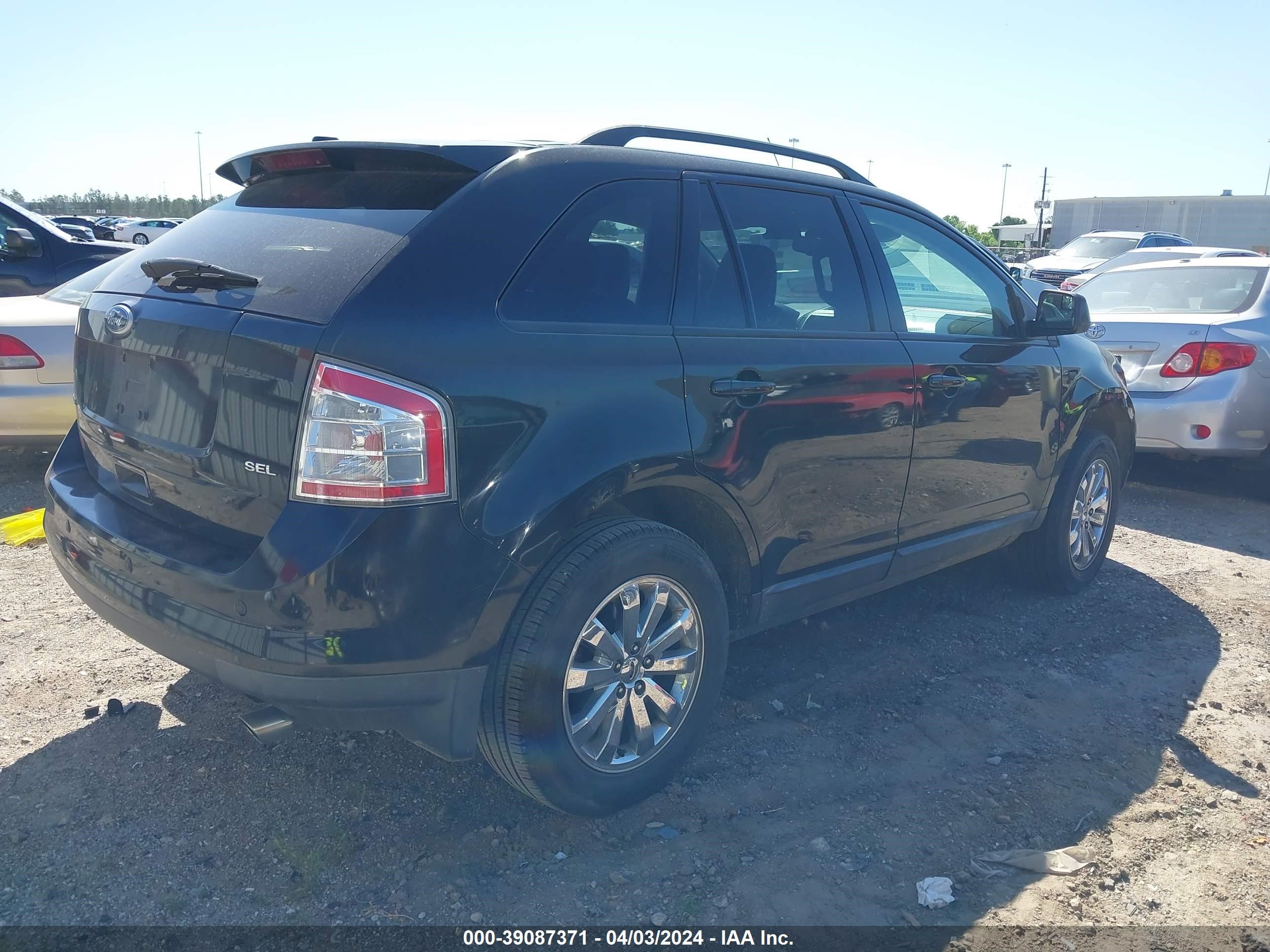 Photo 3 VIN: 2FMDK3JCXABB20423 - FORD EDGE 