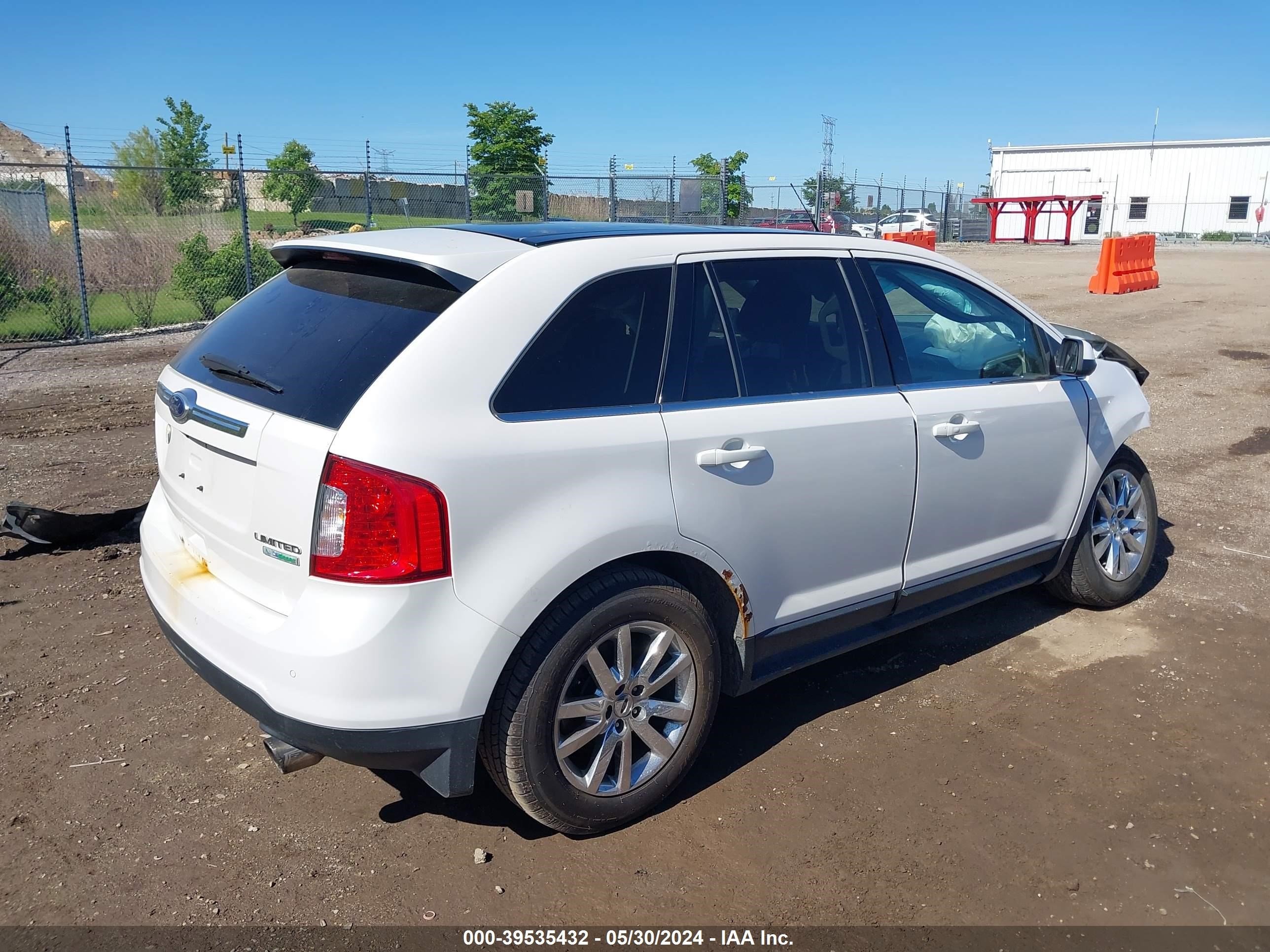 Photo 3 VIN: 2FMDK3K95DBA06756 - FORD EDGE 