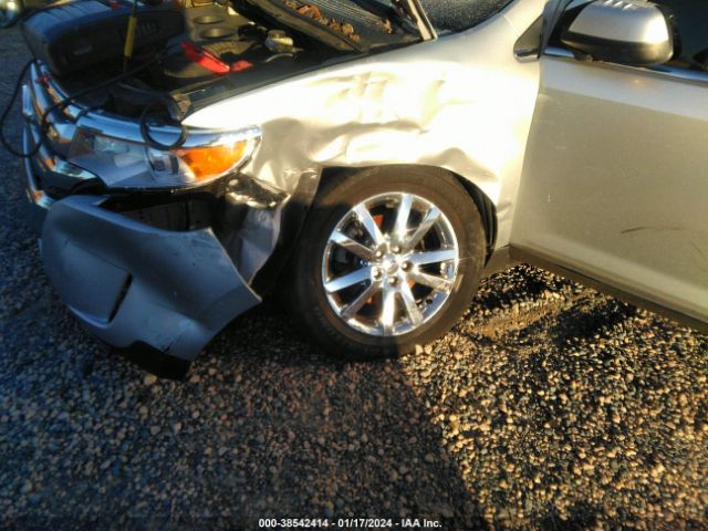 Photo 5 VIN: 2FMDK3K9XCBA01776 - FORD EDGE 