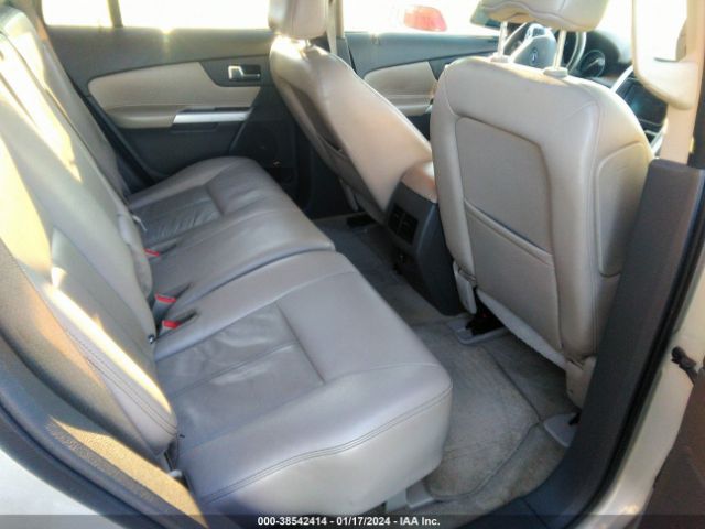 Photo 7 VIN: 2FMDK3K9XCBA01776 - FORD EDGE 