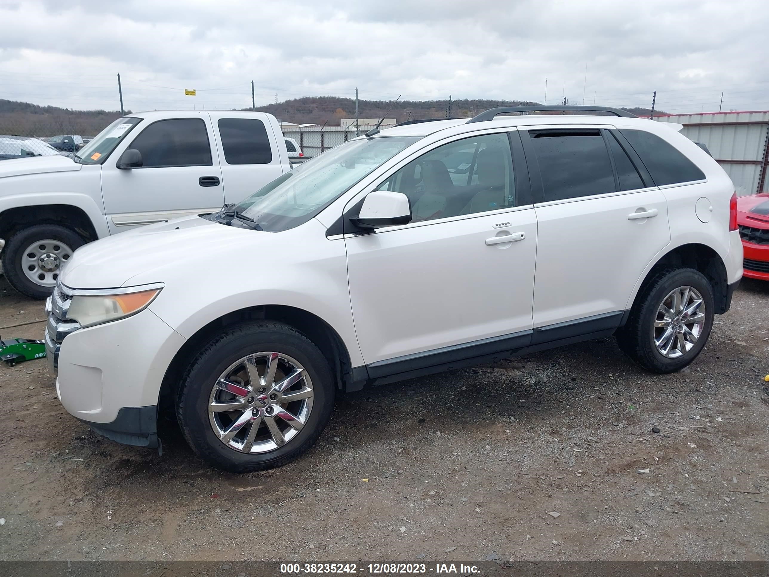 Photo 13 VIN: 2FMDK3KC0BBA72379 - FORD EDGE 