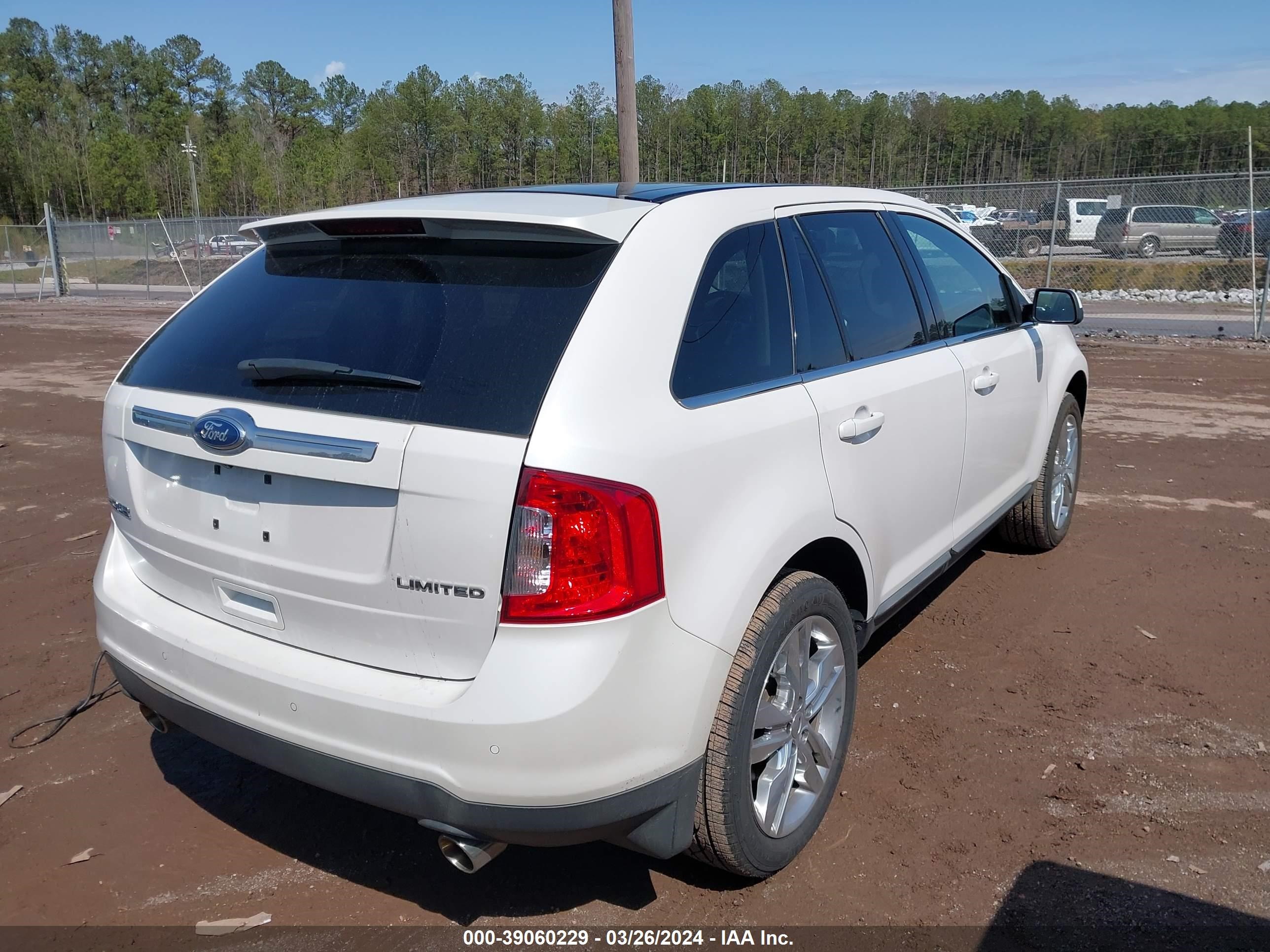 Photo 3 VIN: 2FMDK3KC2BBB42884 - FORD EDGE 