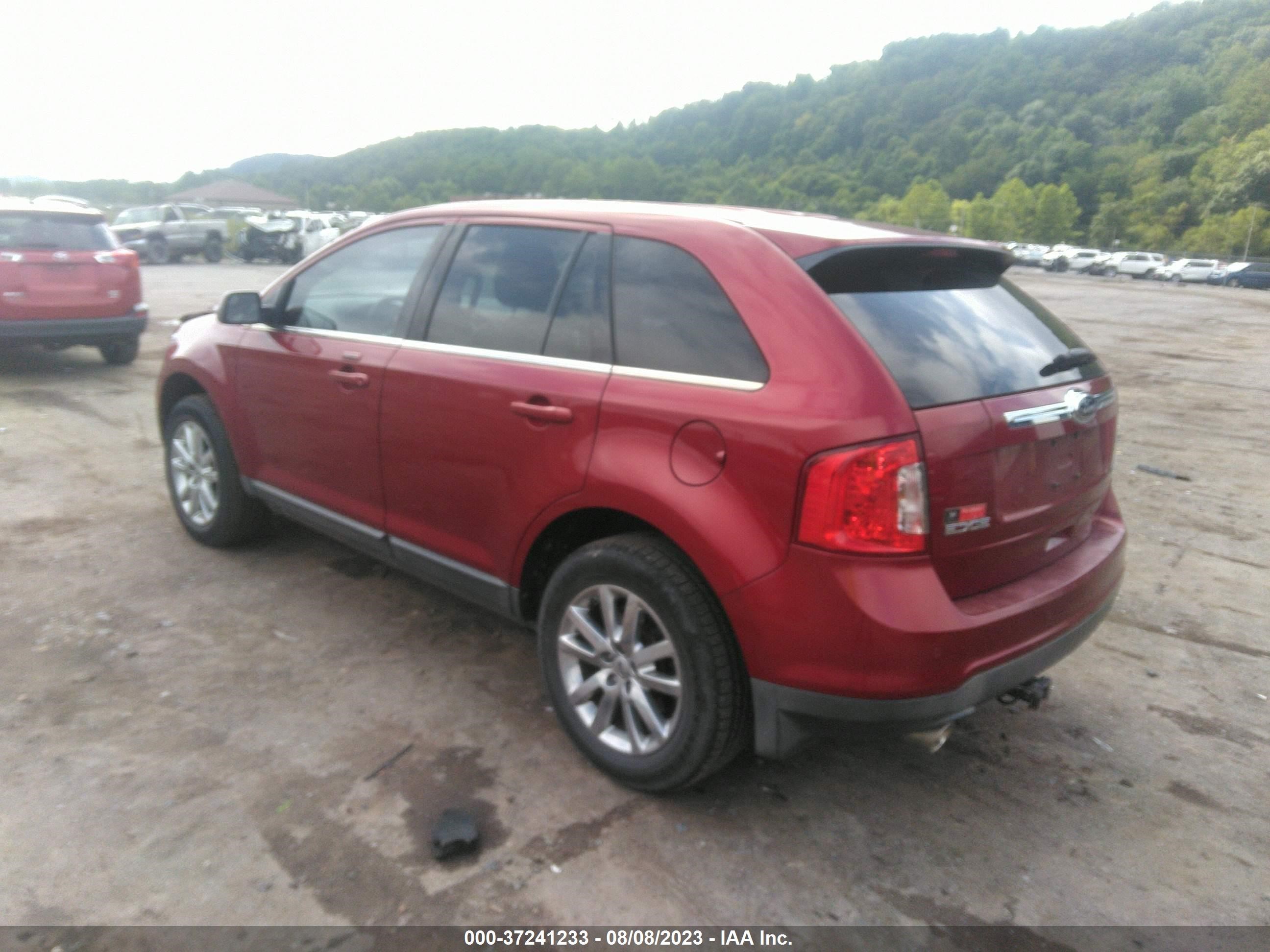 Photo 2 VIN: 2FMDK3KC2DBC18364 - FORD EDGE 