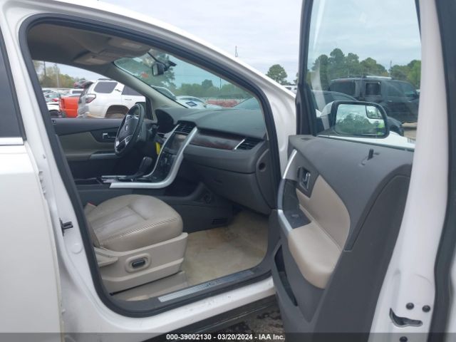 Photo 4 VIN: 2FMDK3KC3BBB18867 - FORD EDGE 