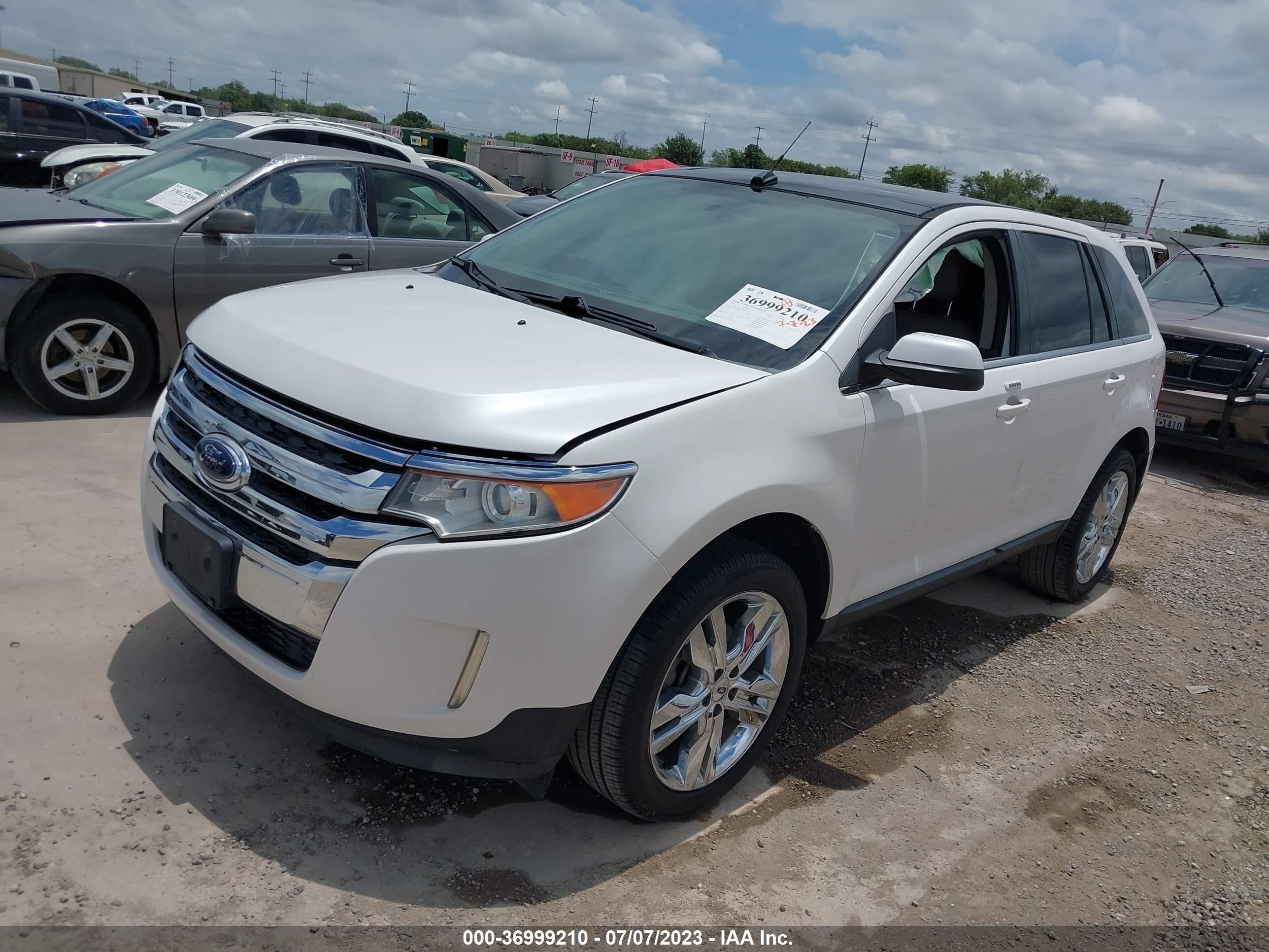 Photo 1 VIN: 2FMDK3KC3DBB25465 - FORD EDGE 