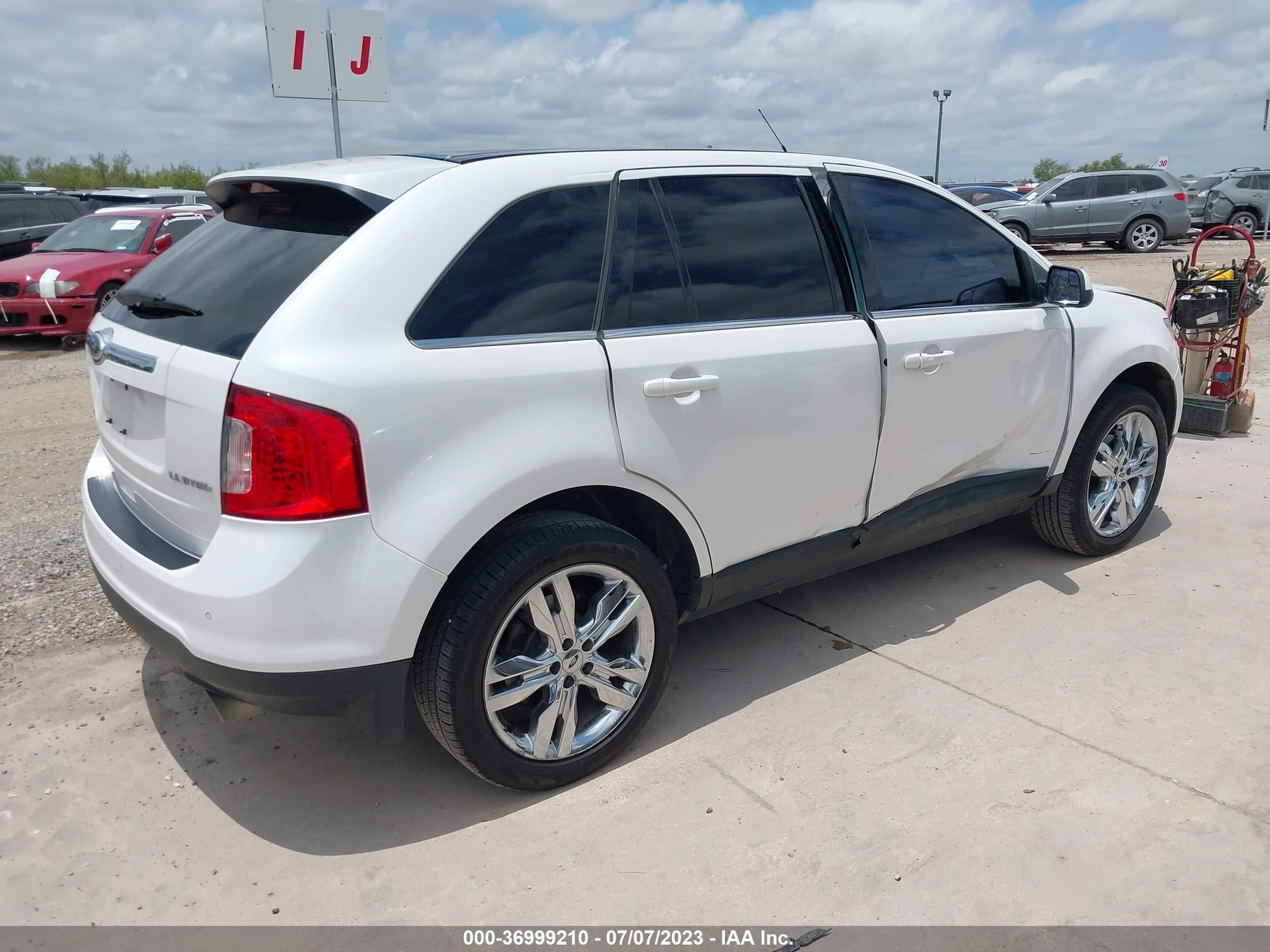 Photo 12 VIN: 2FMDK3KC3DBB25465 - FORD EDGE 