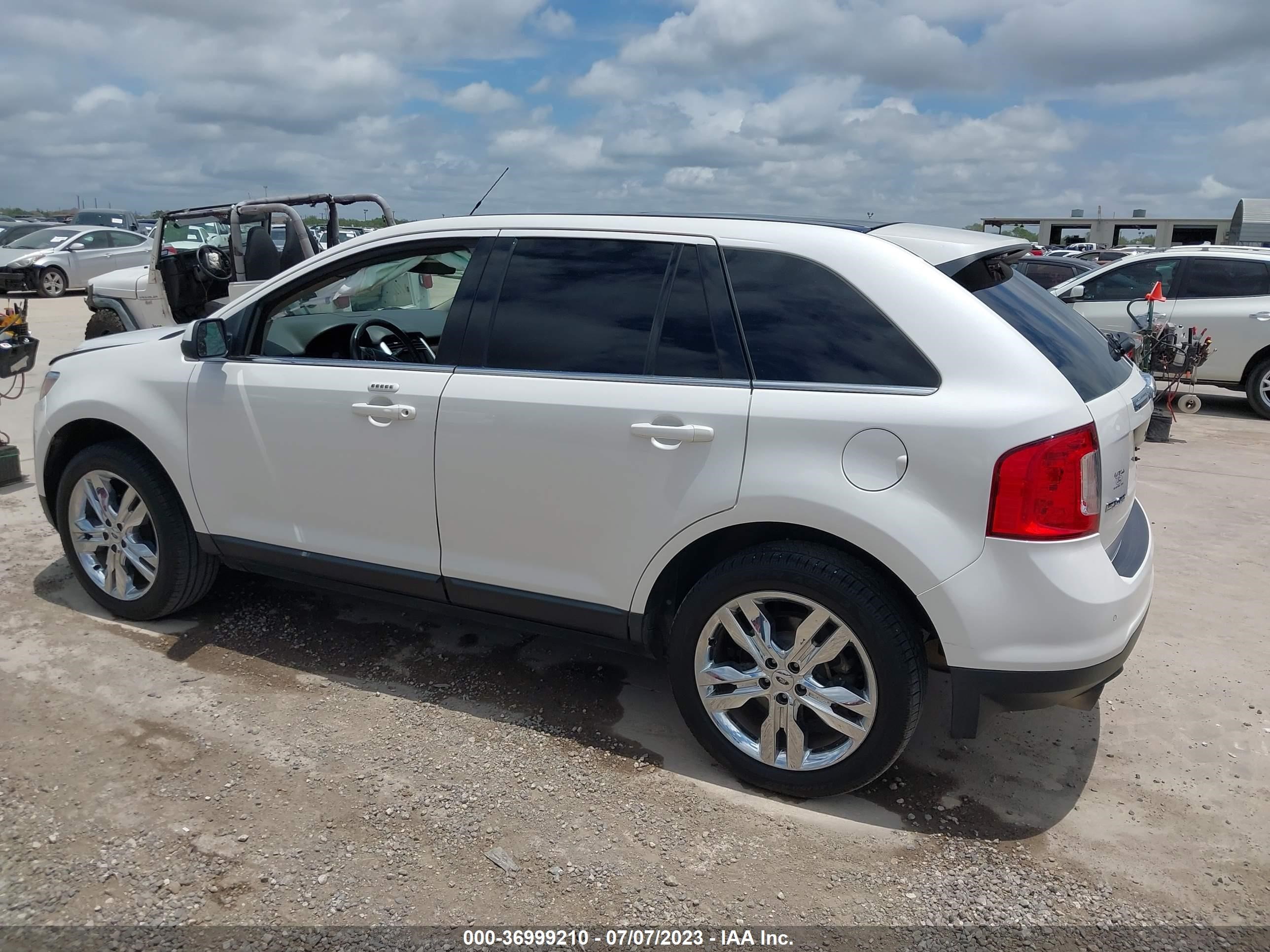 Photo 13 VIN: 2FMDK3KC3DBB25465 - FORD EDGE 