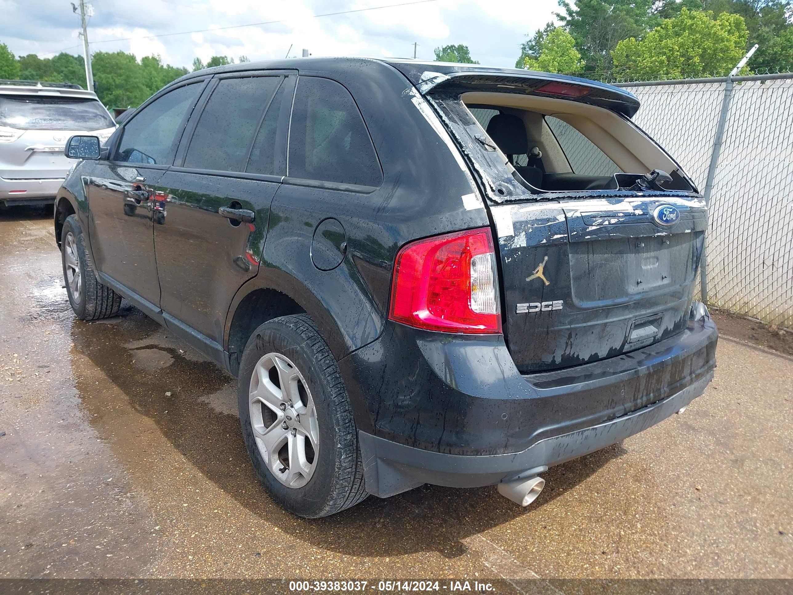 Photo 2 VIN: 2FMDK3KC3DBB35851 - FORD EDGE 