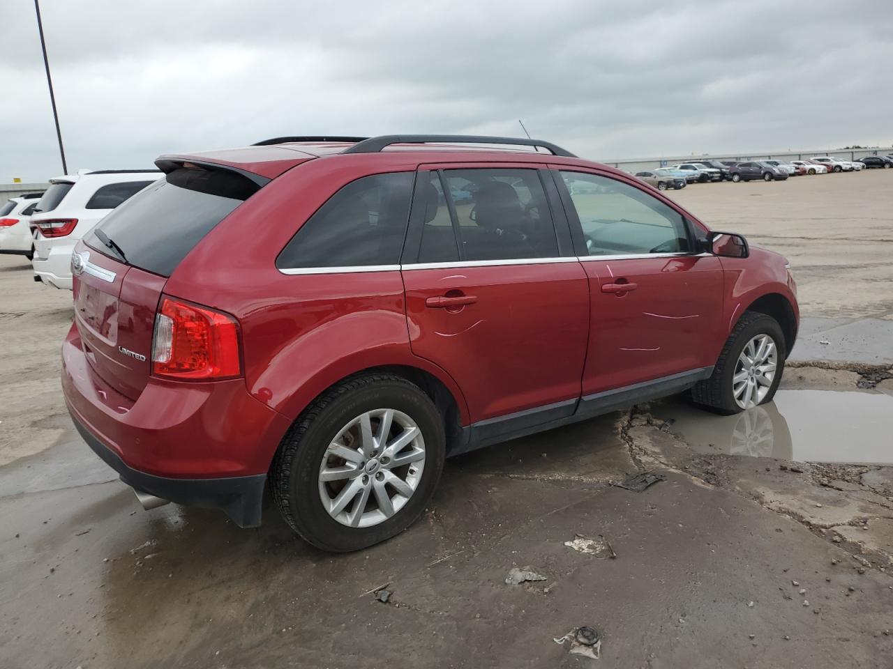 Photo 2 VIN: 2FMDK3KC3DBC84759 - FORD EDGE 