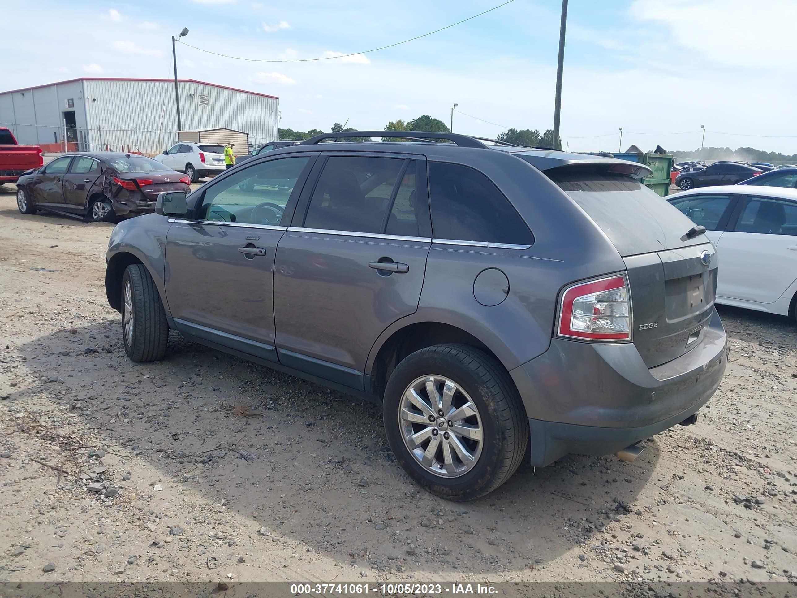 Photo 2 VIN: 2FMDK3KC4ABB12428 - FORD EDGE 