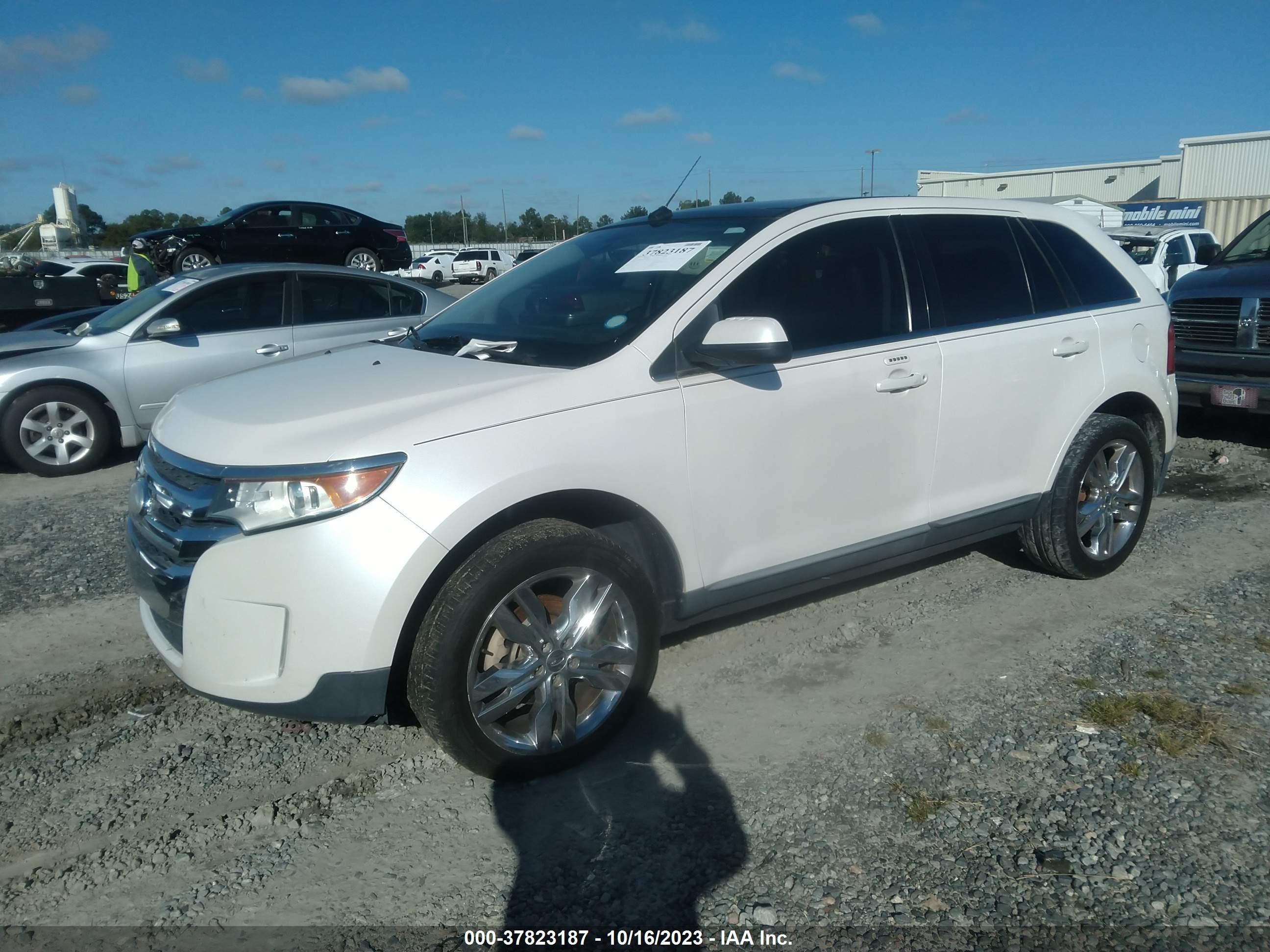 Photo 1 VIN: 2FMDK3KC5BBB43155 - FORD EDGE 