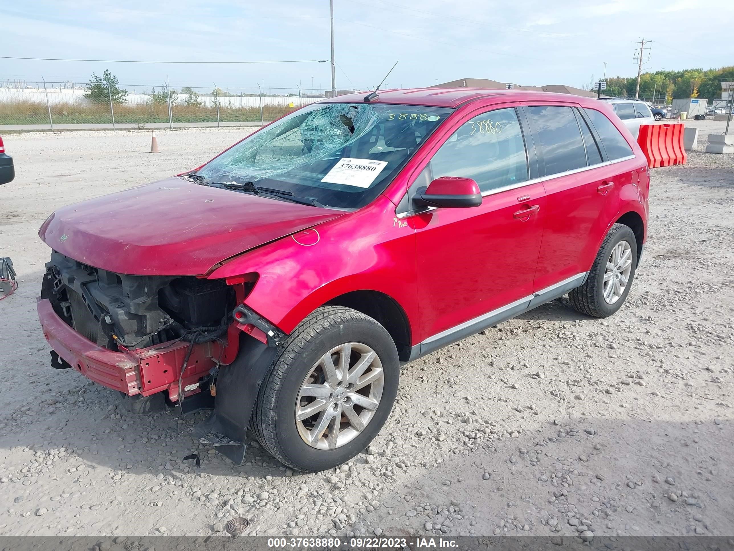 Photo 1 VIN: 2FMDK3KCXBBB06439 - FORD EDGE 