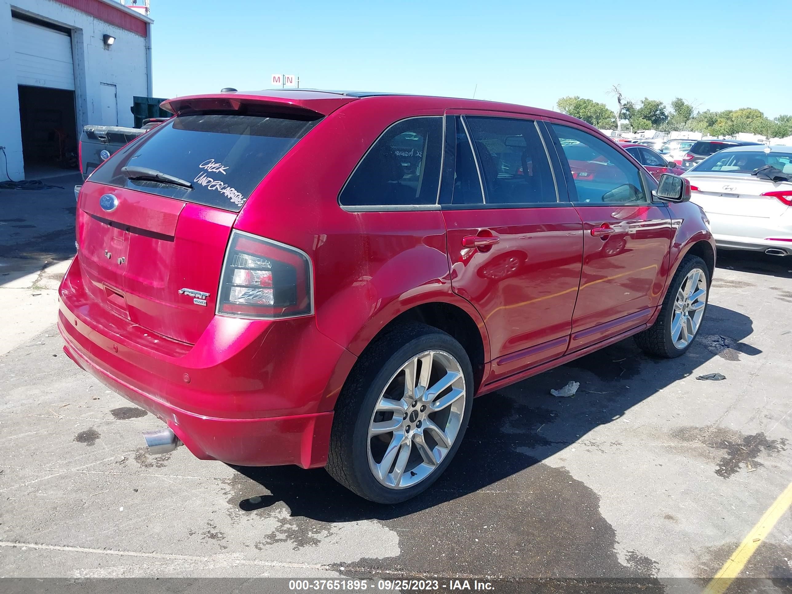 Photo 3 VIN: 2FMDK40C79BA86671 - FORD EDGE 