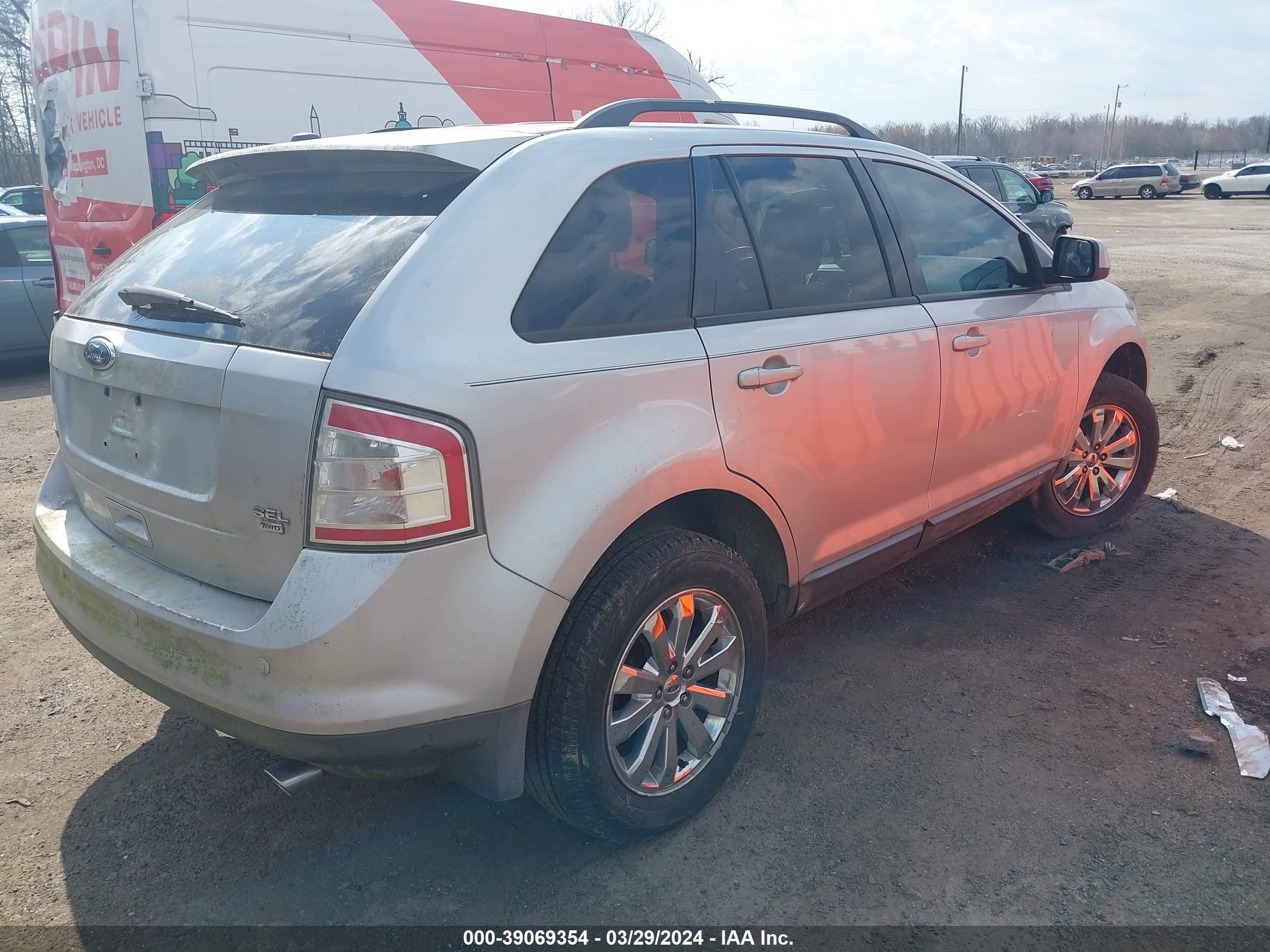 Photo 3 VIN: 2FMDK48C59BA53124 - FORD EDGE 