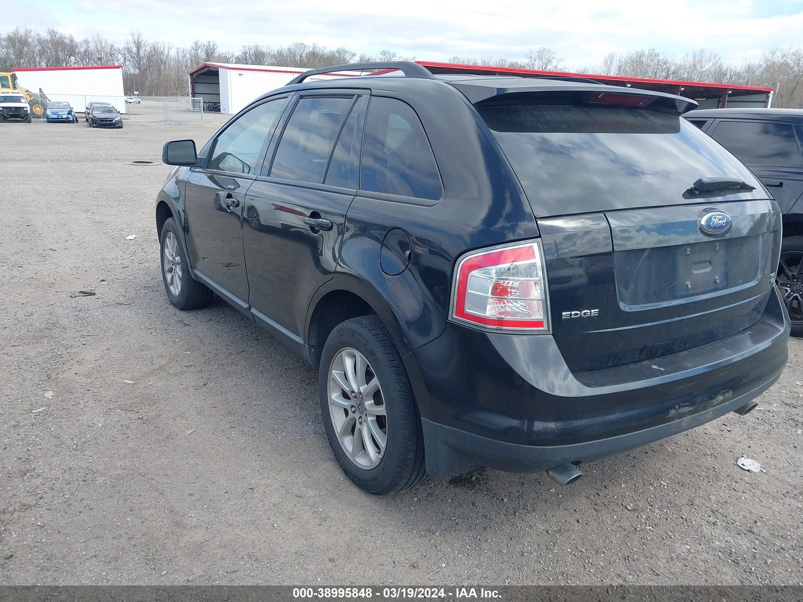 Photo 2 VIN: 2FMDK48CX7BA89954 - FORD EDGE 