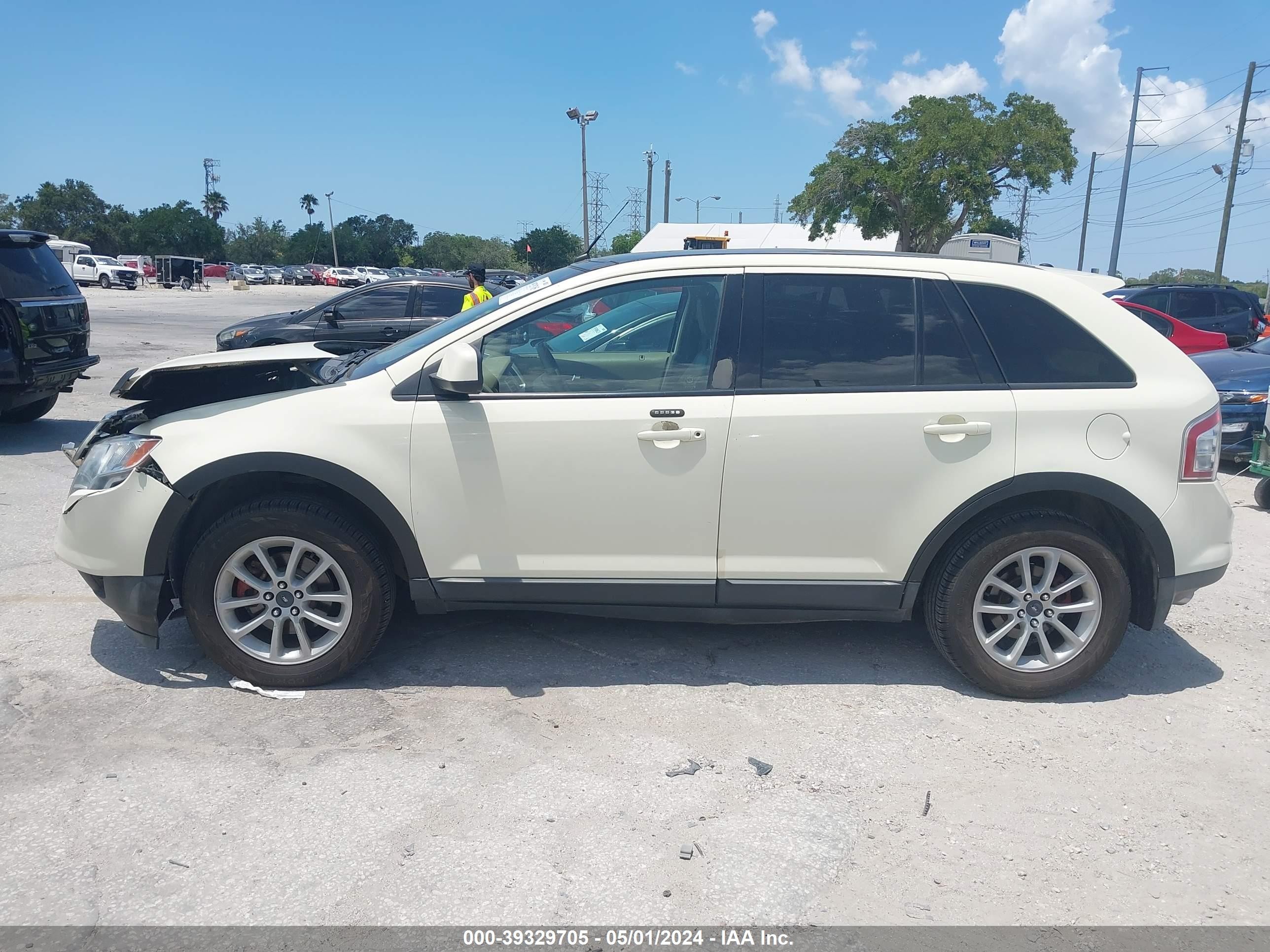 Photo 13 VIN: 2FMDK49C17BA27552 - FORD EDGE 