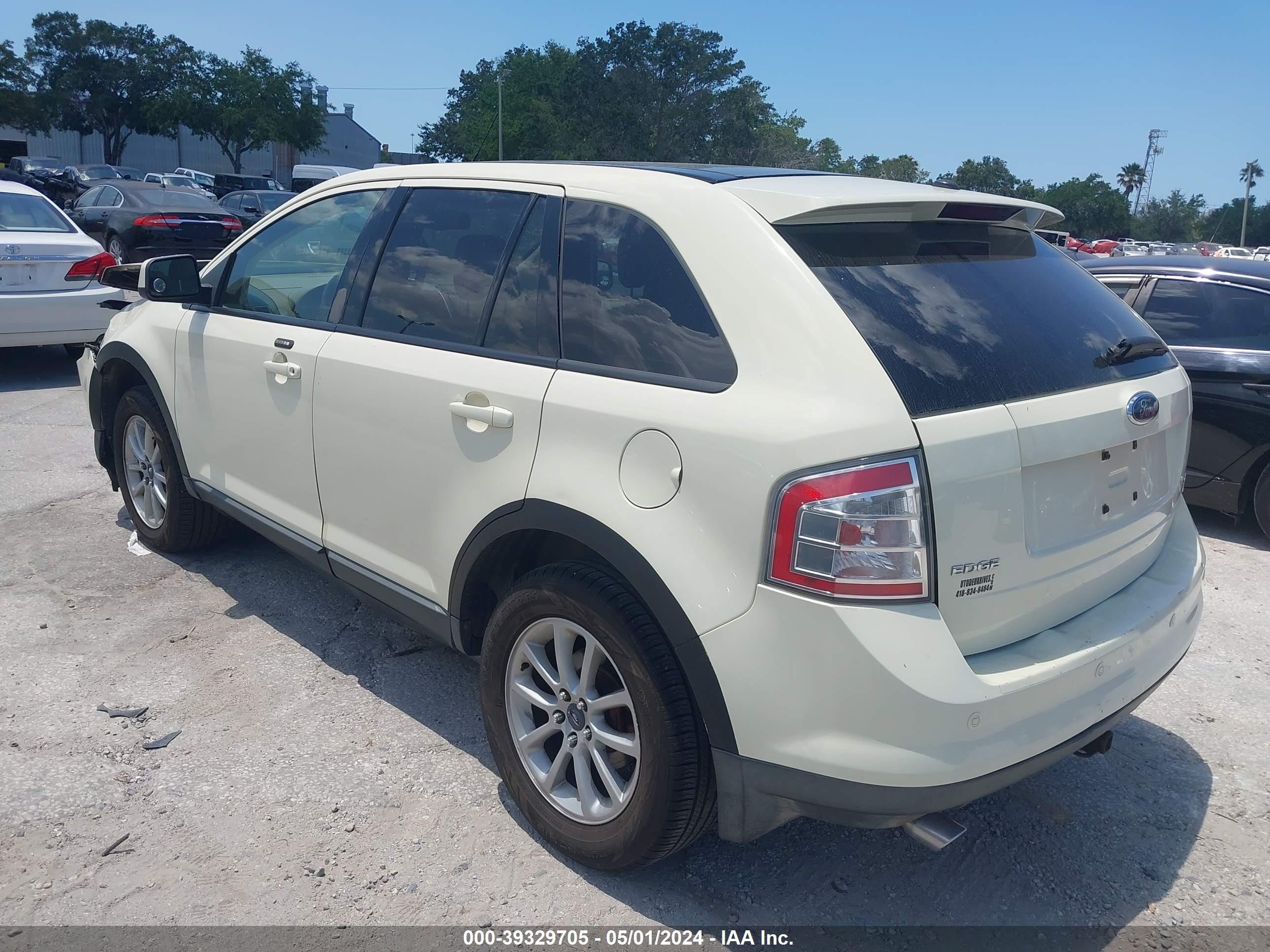 Photo 2 VIN: 2FMDK49C17BA27552 - FORD EDGE 