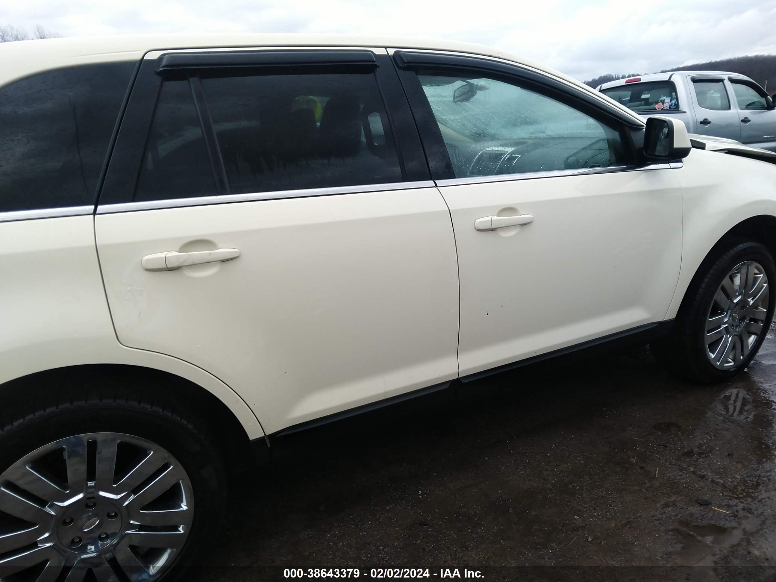 Photo 12 VIN: 2FMDK49C38BA01214 - FORD EDGE 