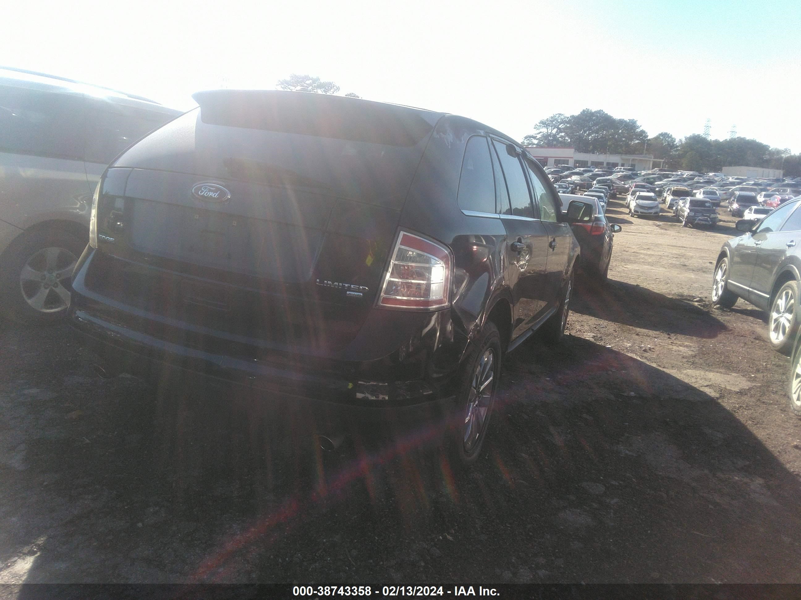 Photo 3 VIN: 2FMDK49C38BA41373 - FORD EDGE 