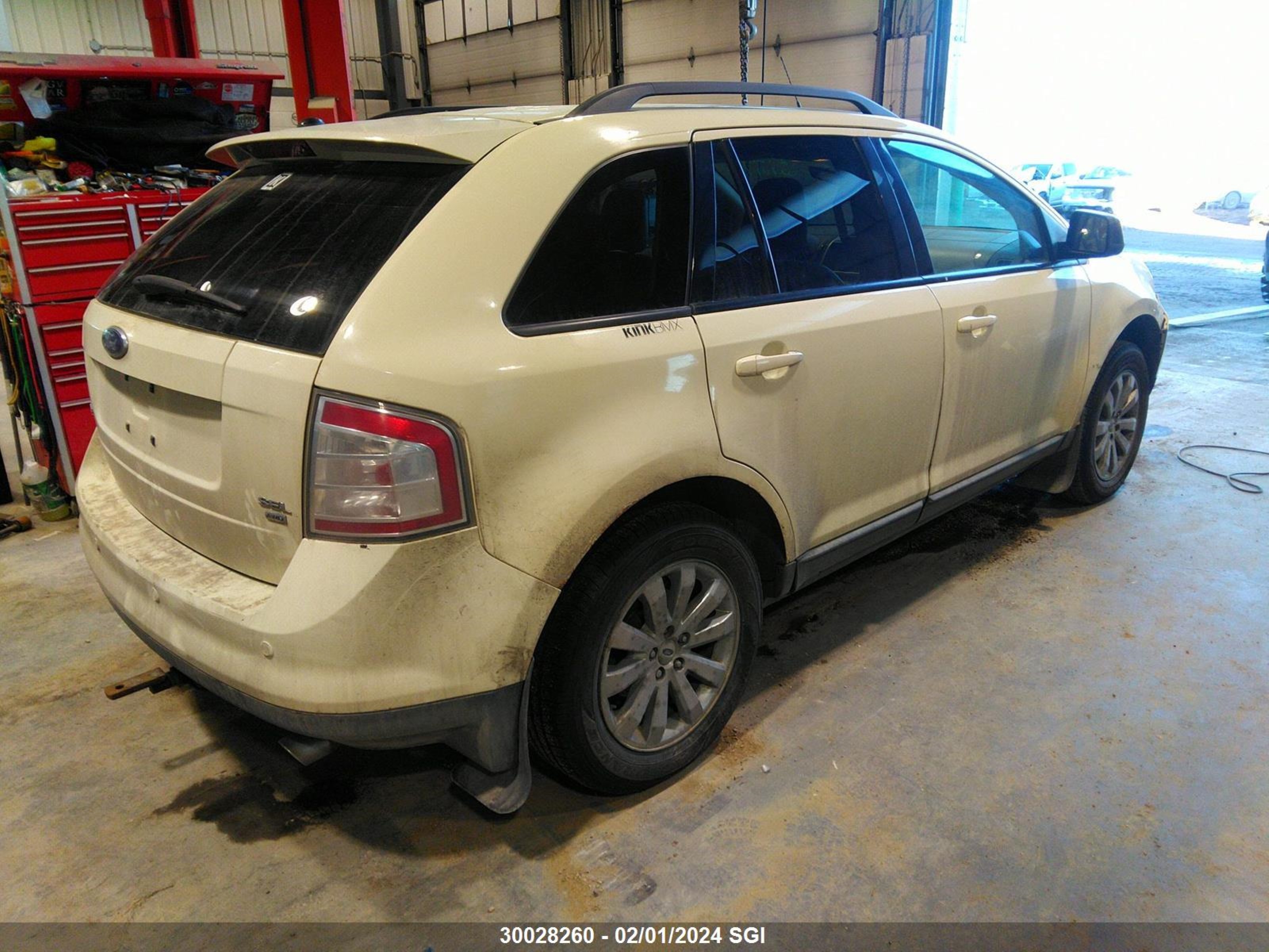 Photo 3 VIN: 2FMDK49C67BA98360 - FORD EDGE 