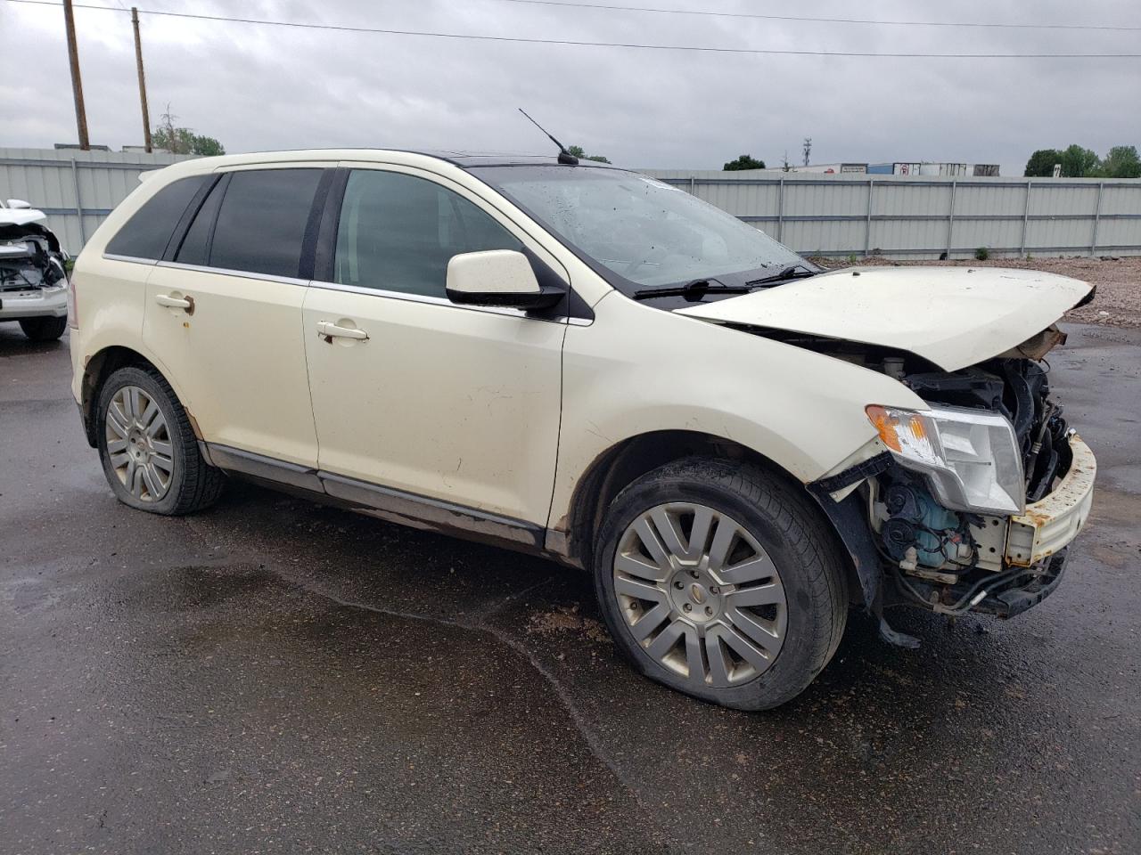 Photo 3 VIN: 2FMDK49C68BA27628 - FORD EDGE 