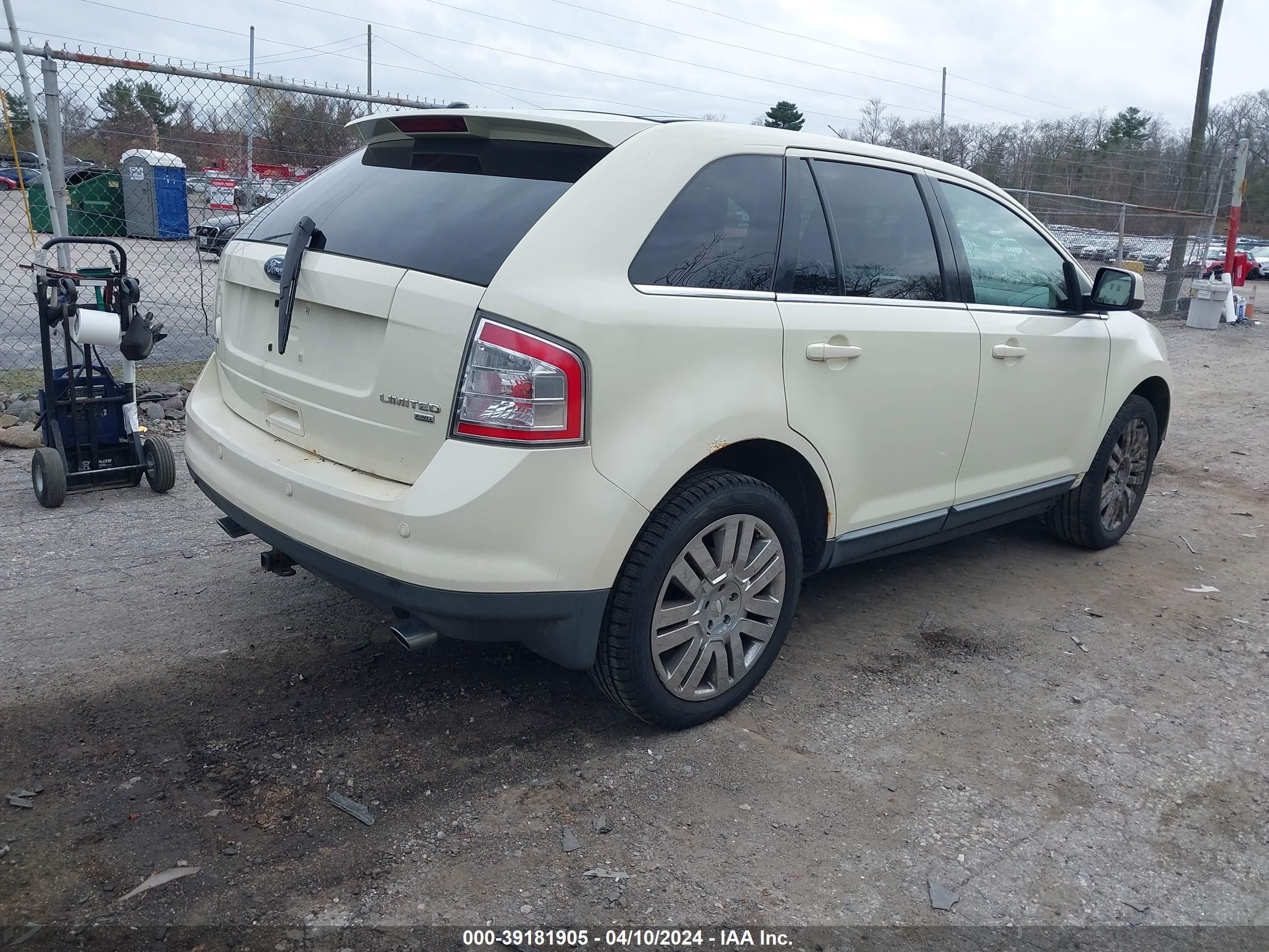 Photo 3 VIN: 2FMDK49C88BA92609 - FORD EDGE 