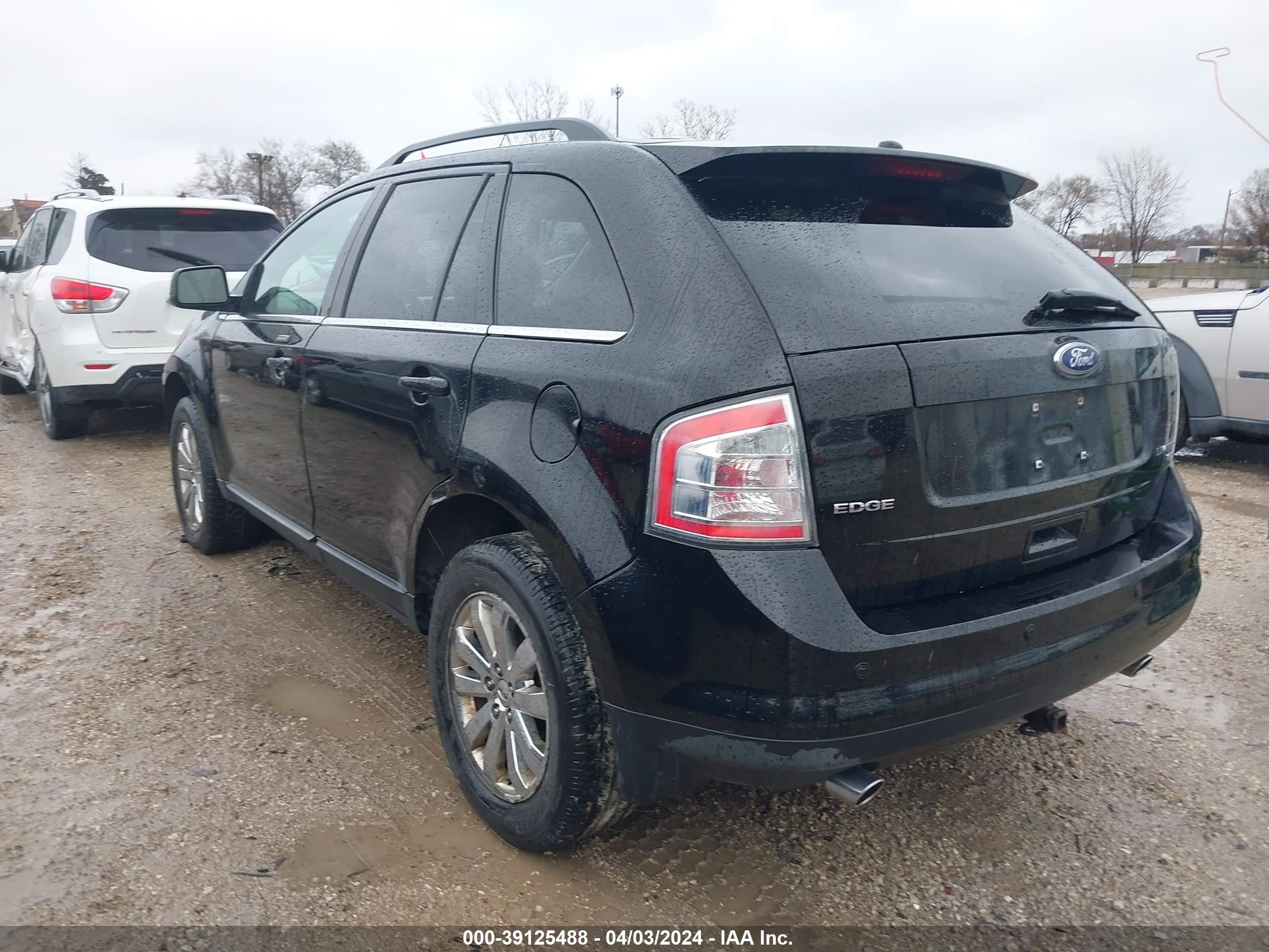 Photo 2 VIN: 2FMDK49C98BA30393 - FORD EDGE 