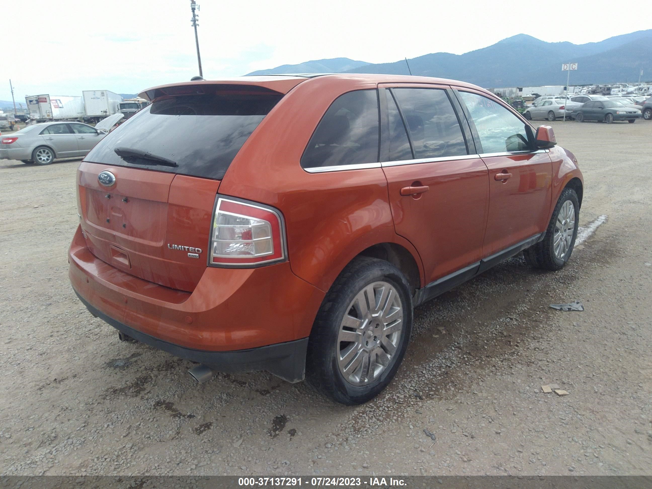 Photo 3 VIN: 2FMDK49CX8BA42391 - FORD EDGE 